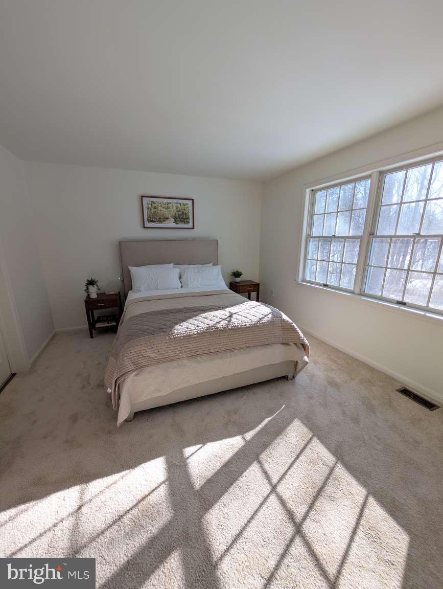 RIVER HILL - Residential