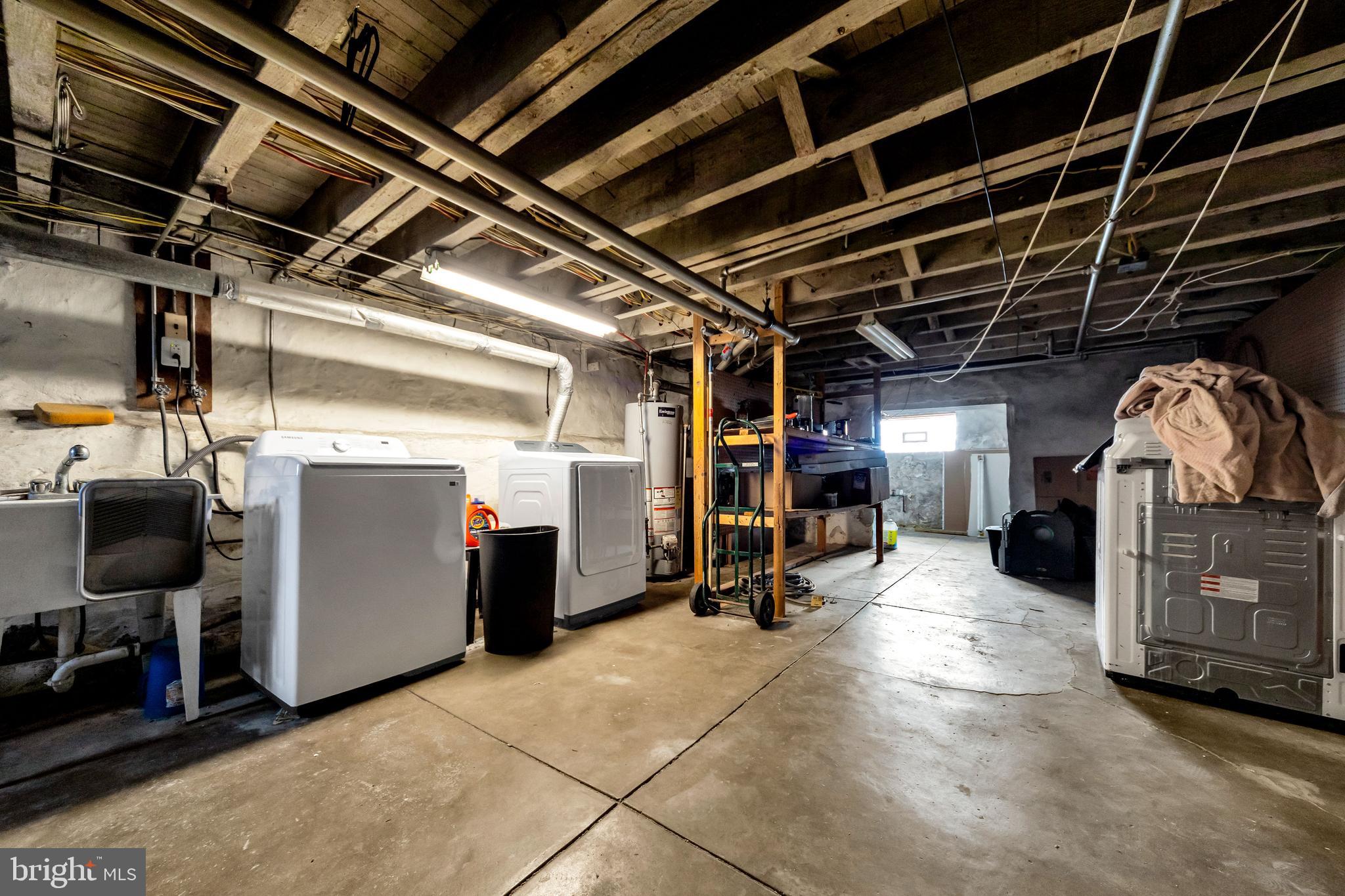 PORT RICHMOND - Residential