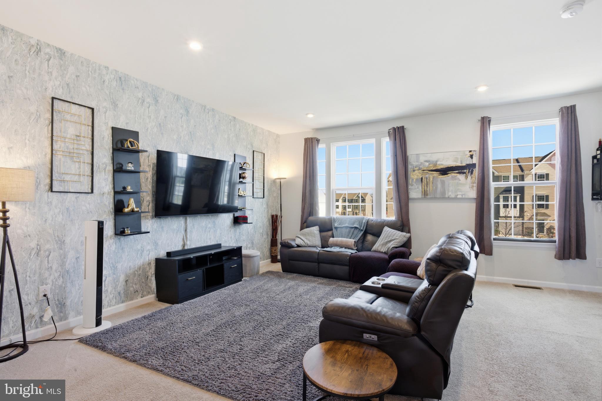 17 CONTINENTAL BOULEVARD