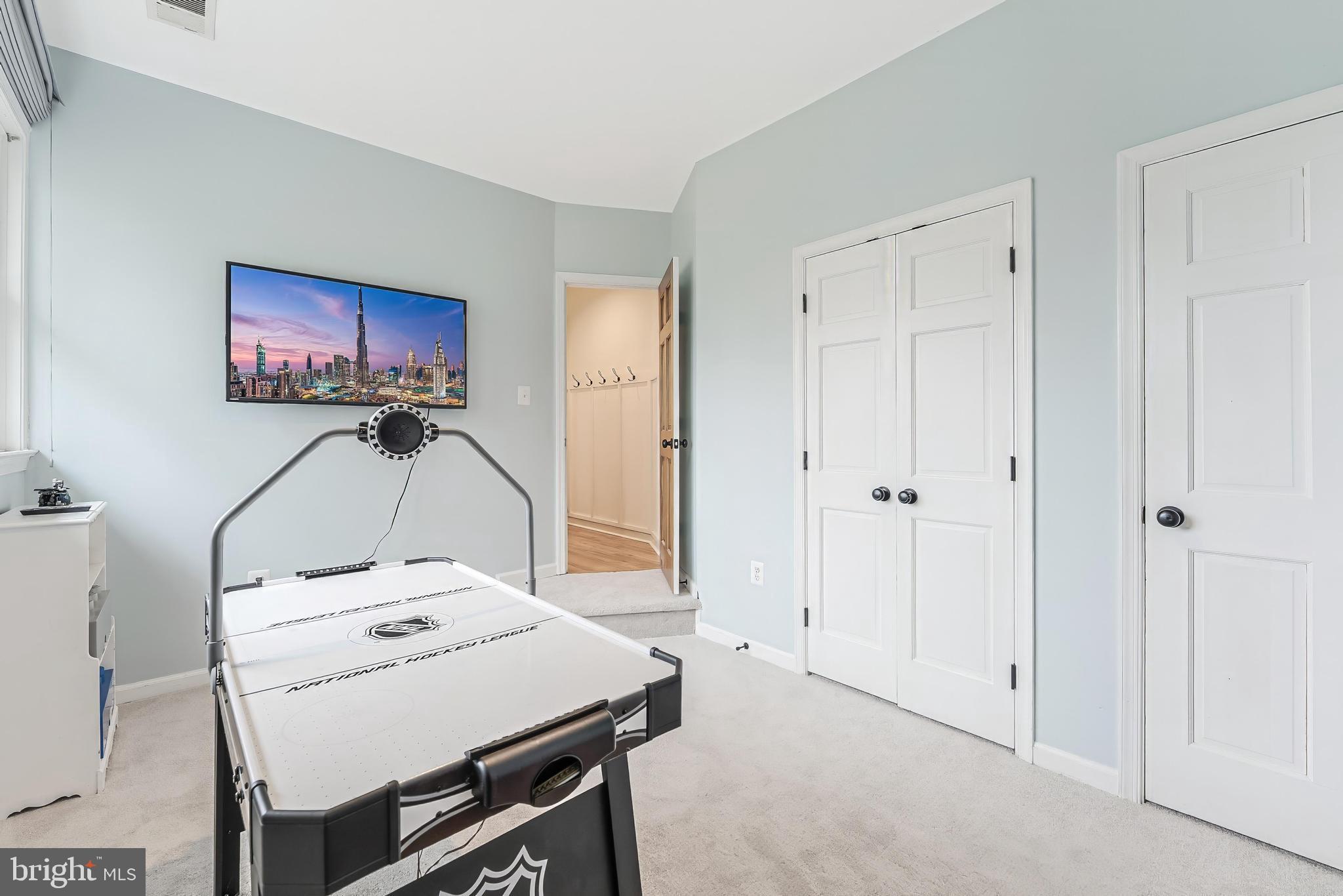 WARRENTON LAKES - Residential