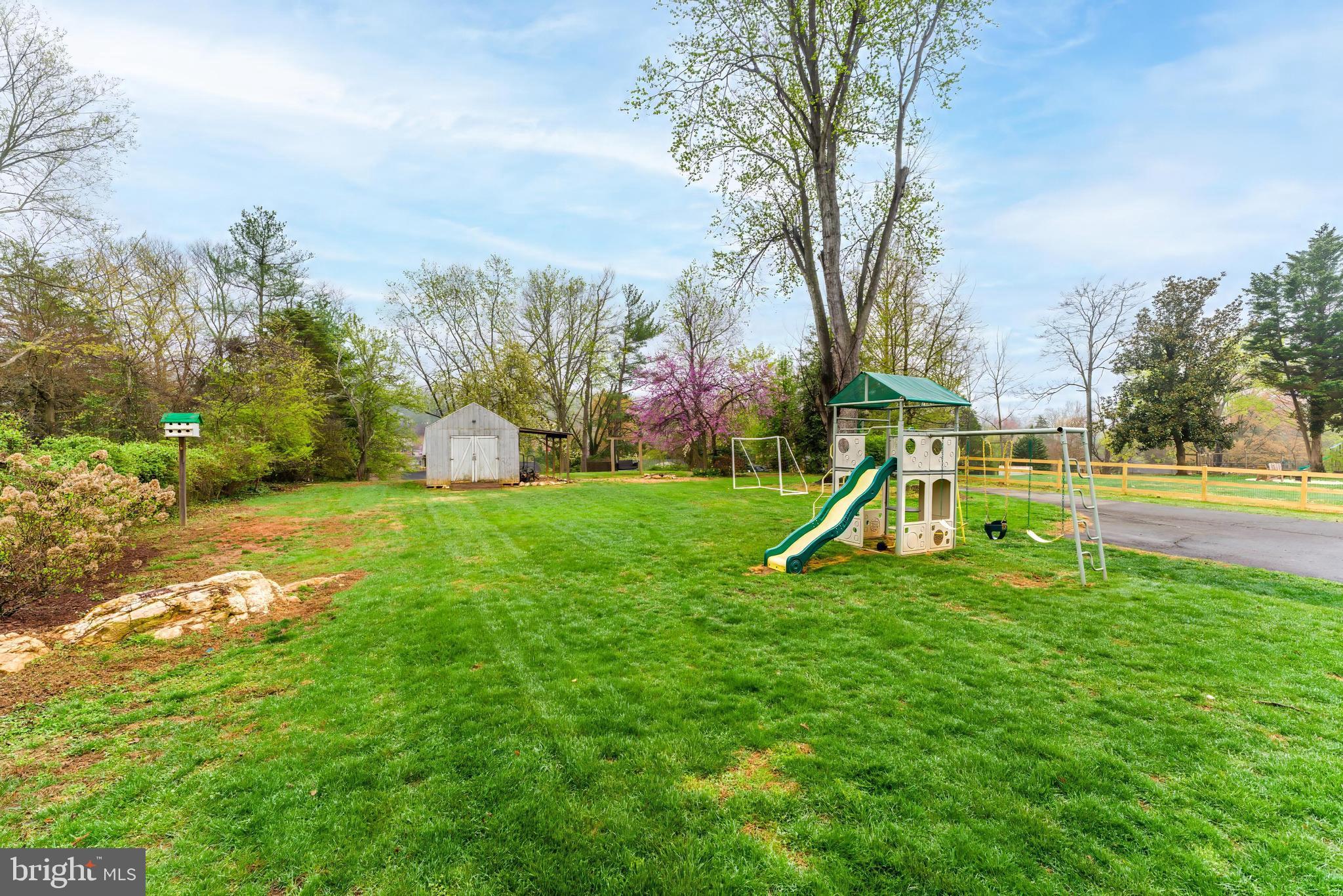 WARRENTON LAKES - Residential