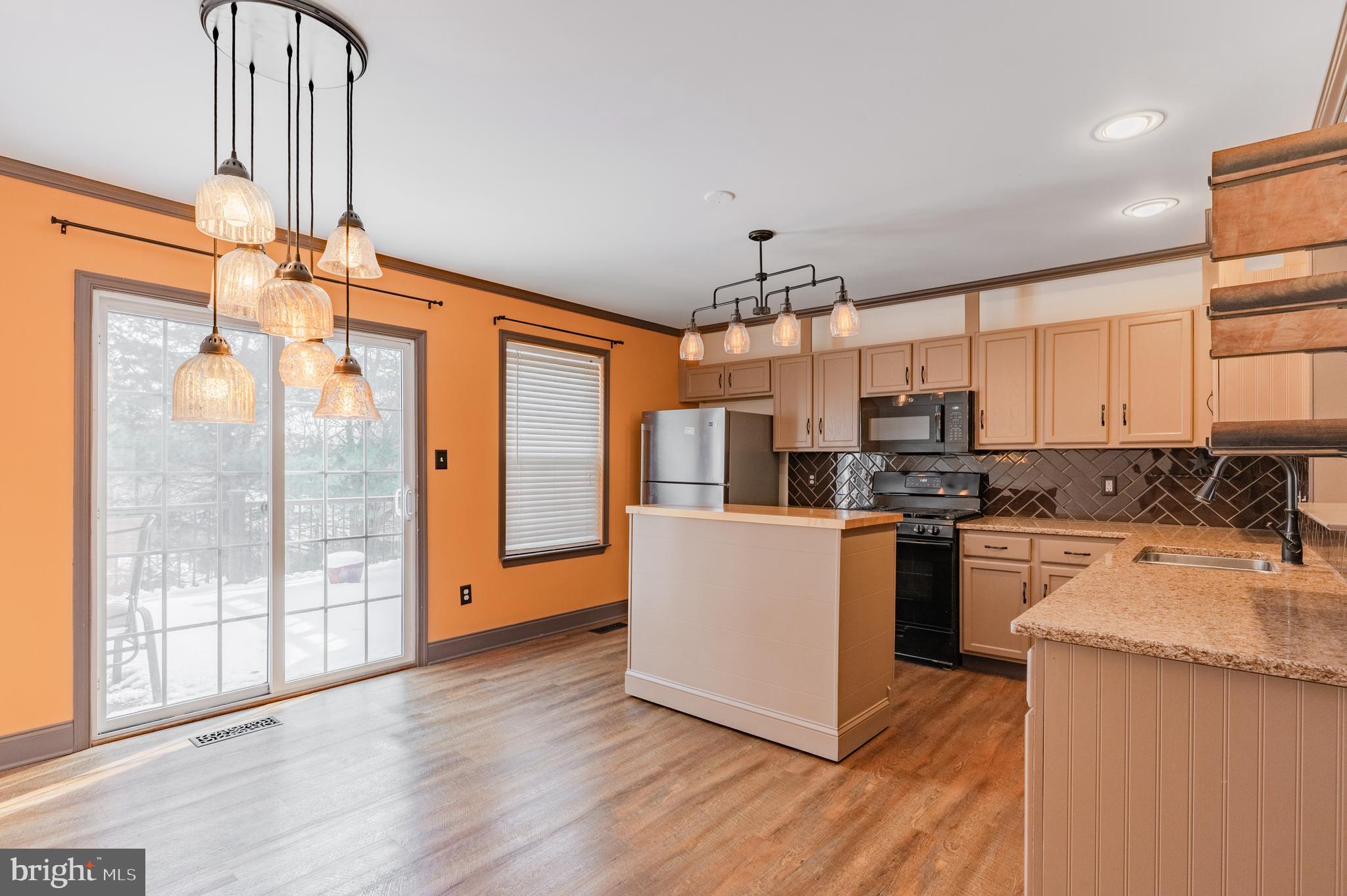 HUNT CLUB - Residential