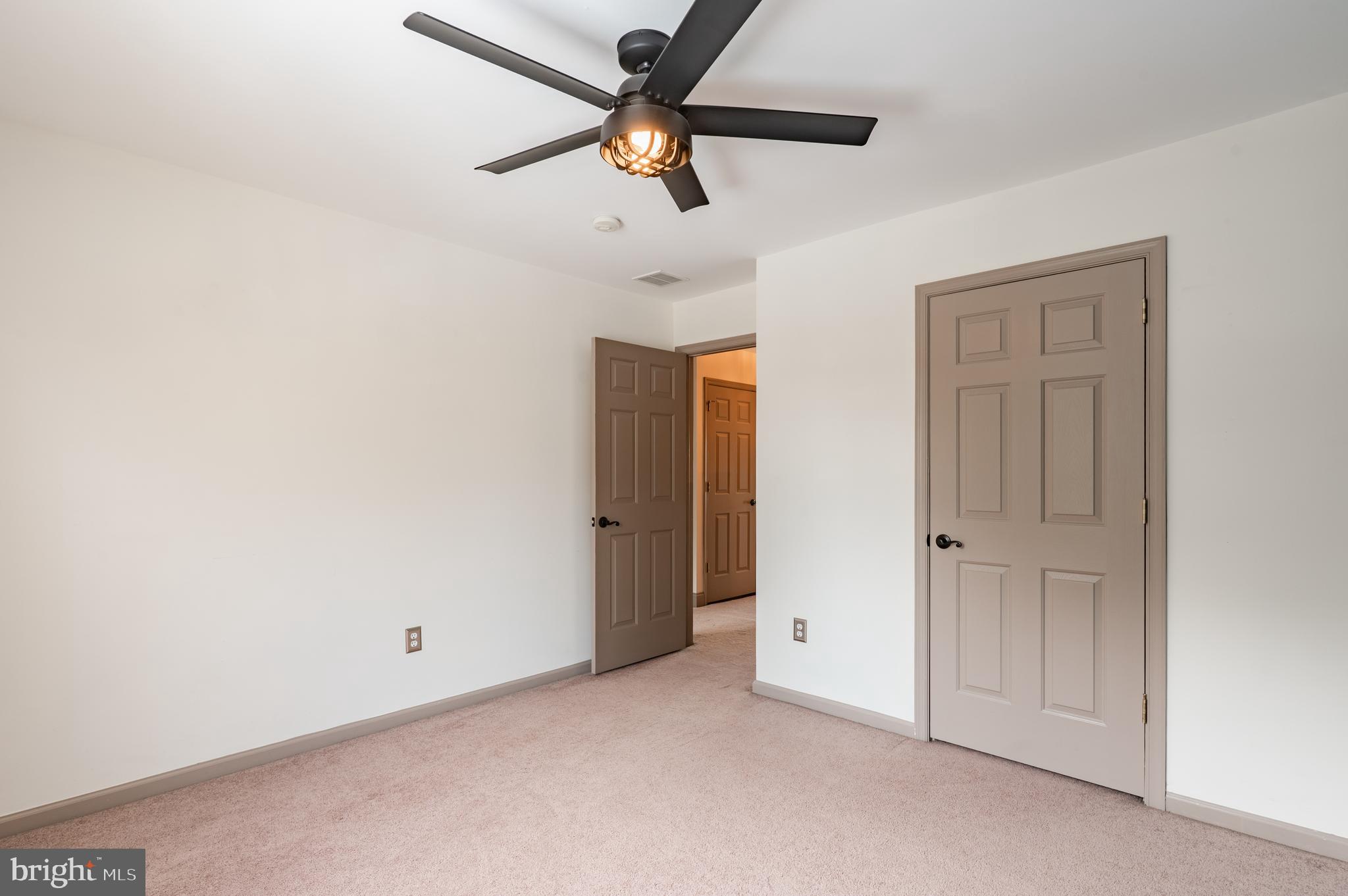 HUNT CLUB - Residential