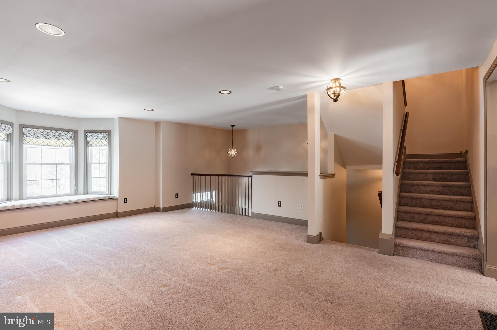 HUNT CLUB - Residential