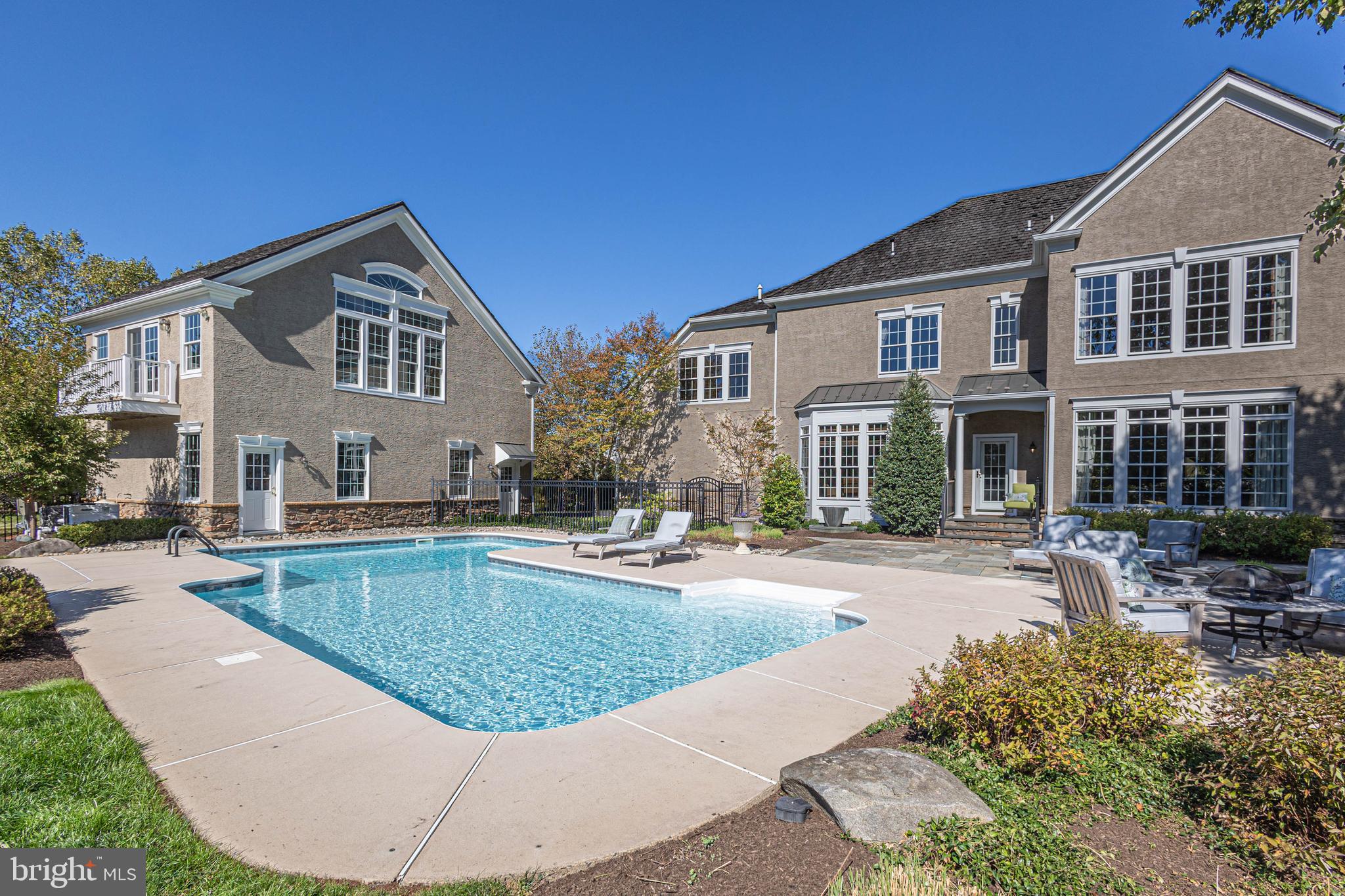 SYMPHONY AT SOLEBURY - Residential