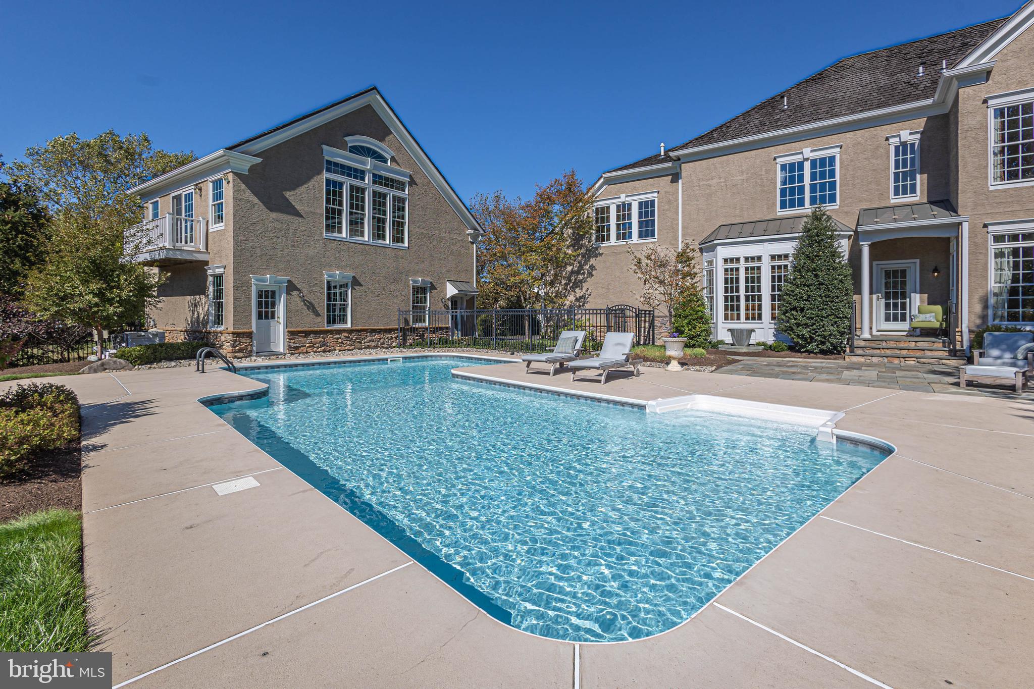 SYMPHONY AT SOLEBURY - Residential