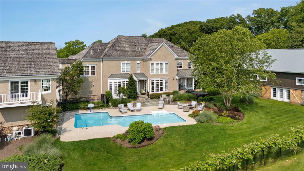 SYMPHONY AT SOLEBURY - Residential