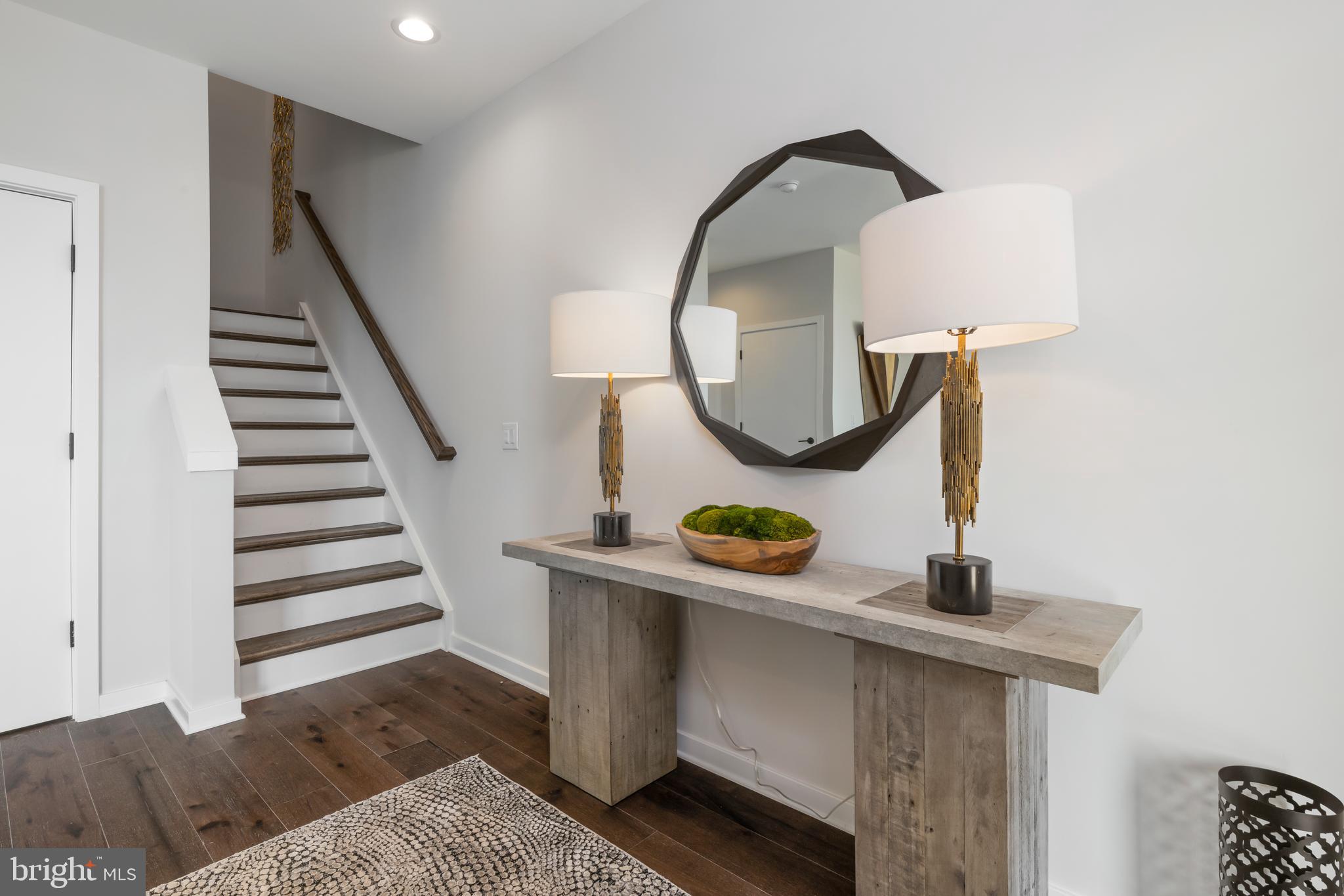 NORTHBANK - Residential