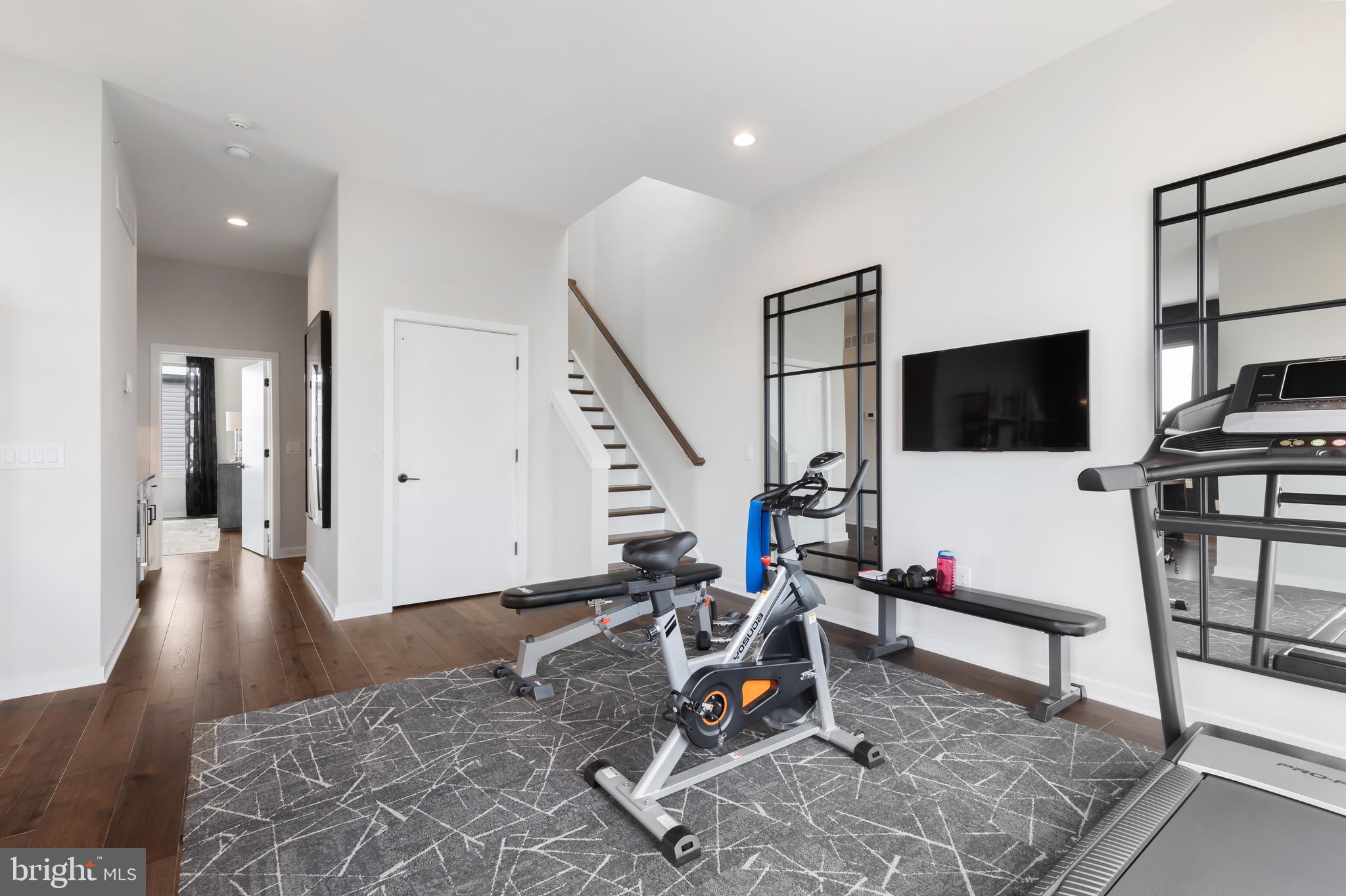 NORTHBANK - Residential