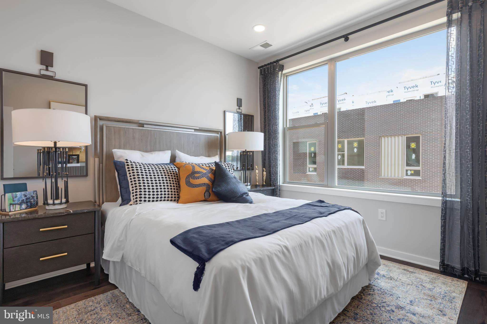 NORTHBANK - Residential