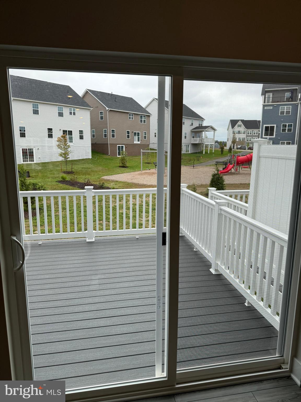 OVERLOOK AT RIVERSIDE TOWNHOMES - Residential Lease