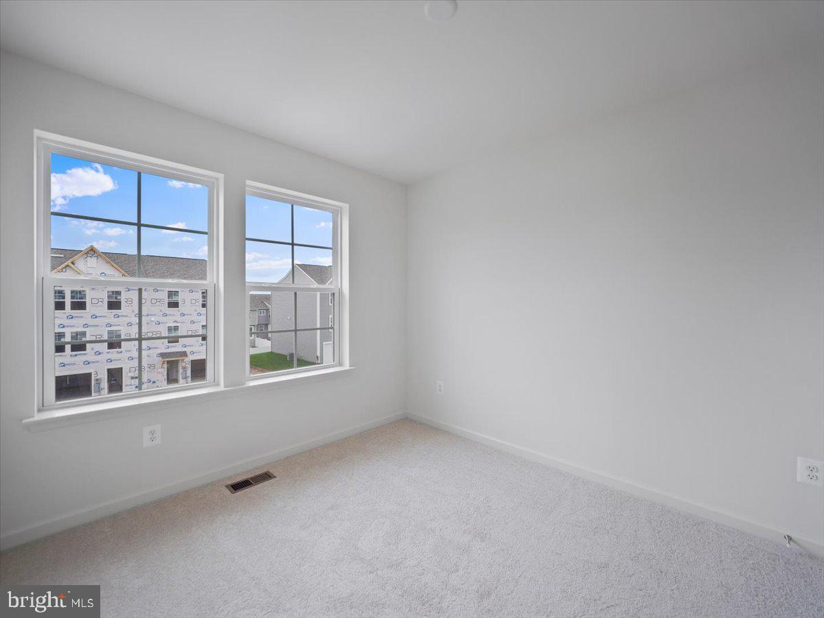 OVERLOOK AT RIVERSIDE TOWNHOMES - Residential Lease