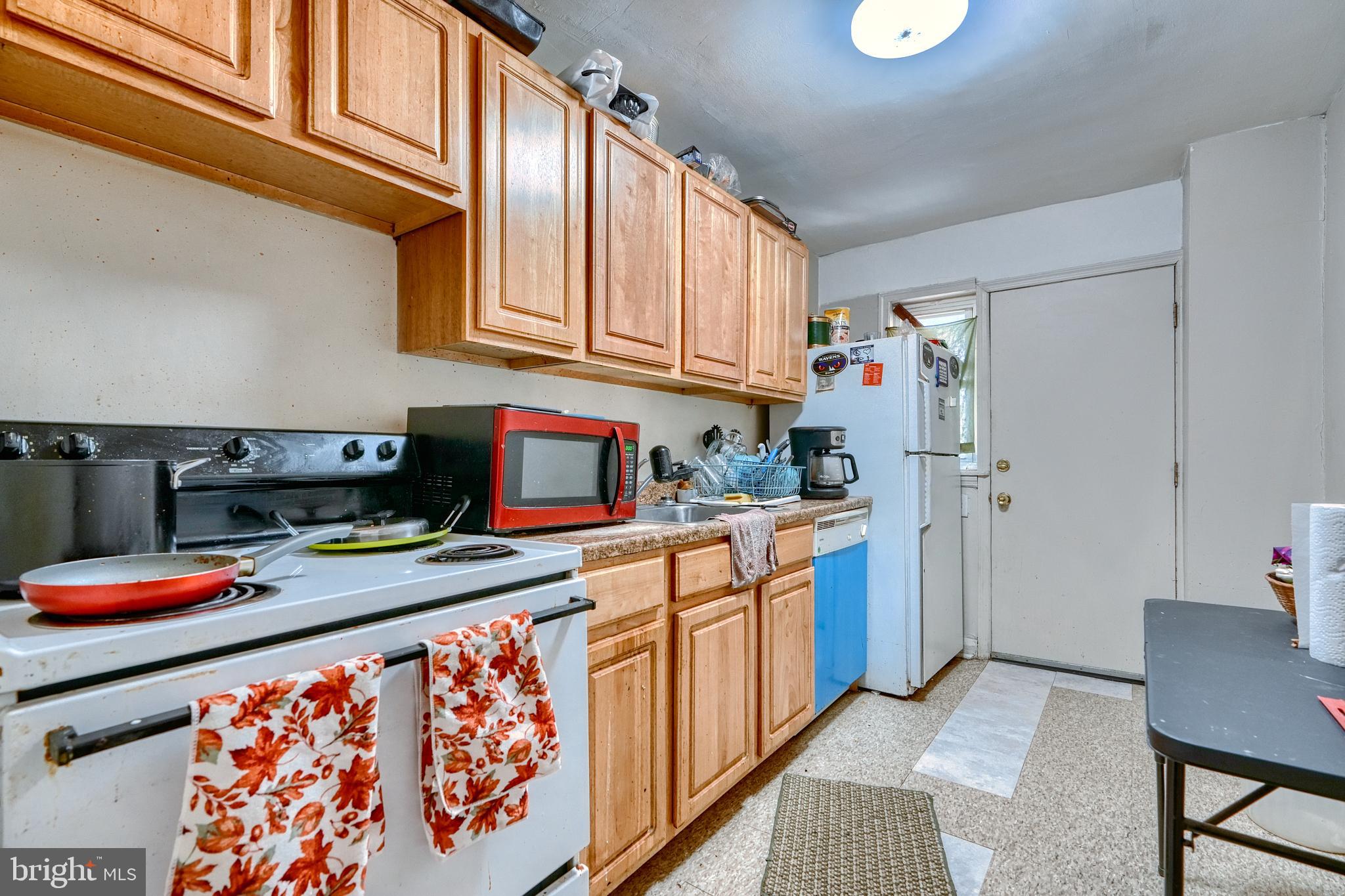 GLEN OAKS - Residential Income