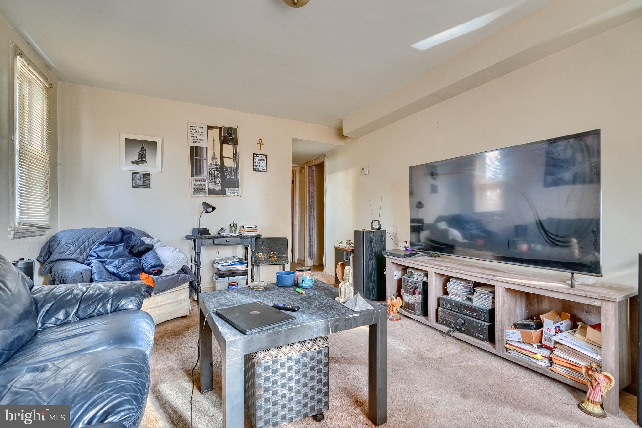 GLEN OAKS - Residential Income