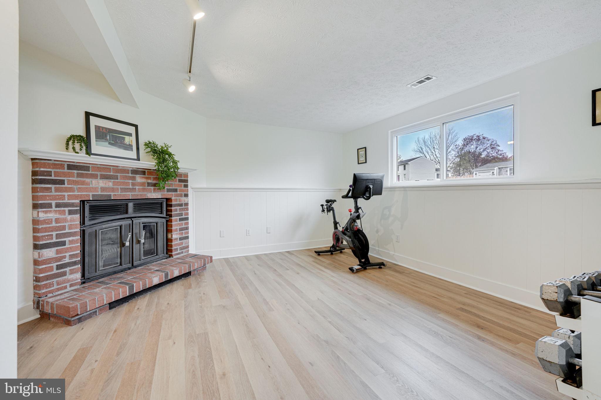 PLEASANT VALLEY - Residential