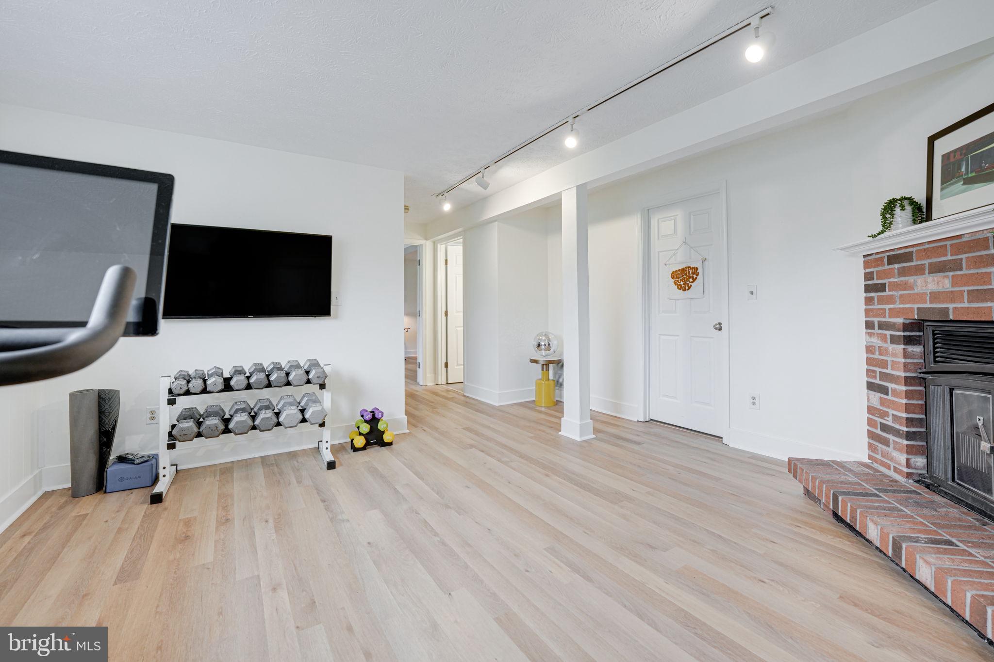 PLEASANT VALLEY - Residential