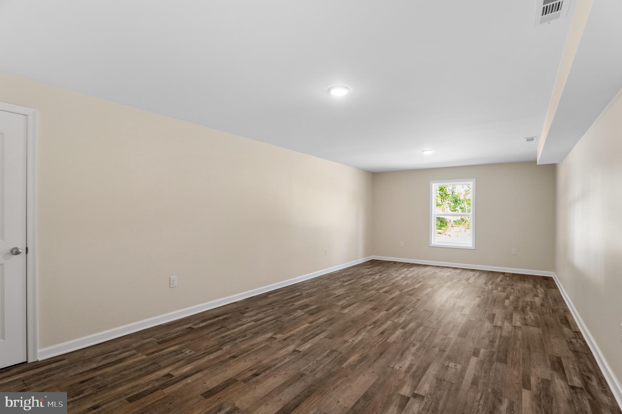 JOHN BROWN FARM - Residential