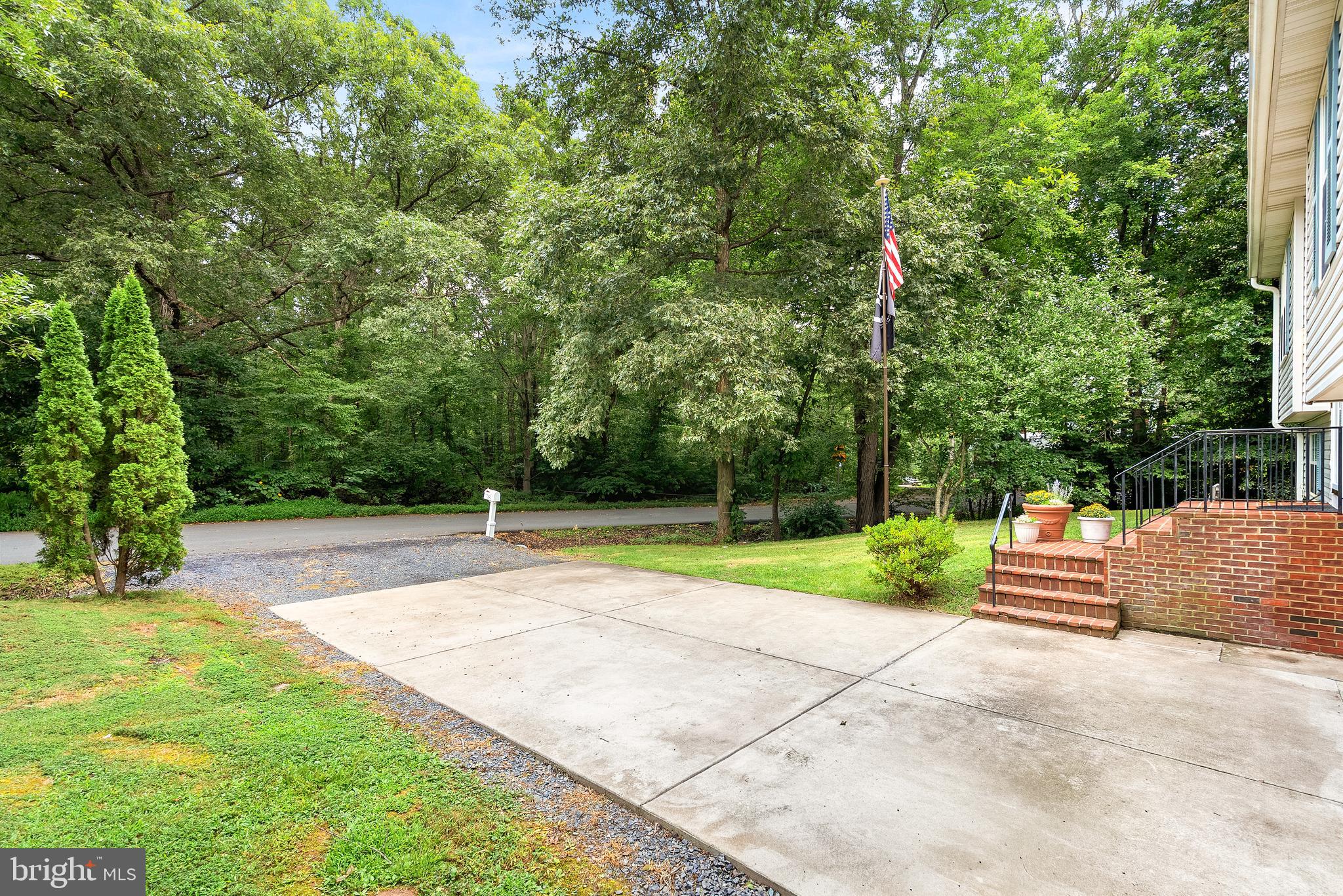 YORKSHIRE ACRES - Residential Lease