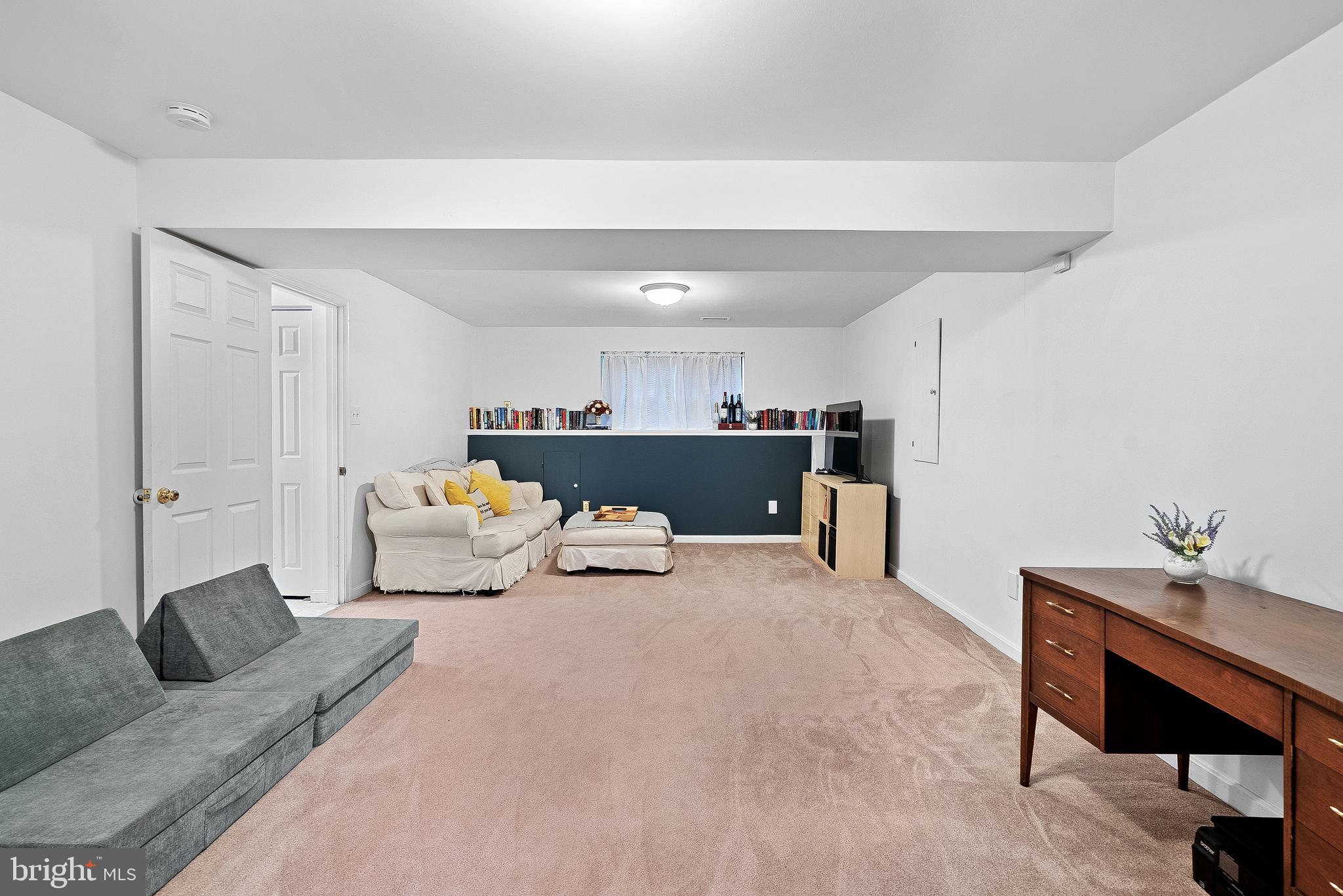 YORKSHIRE ACRES - Residential Lease