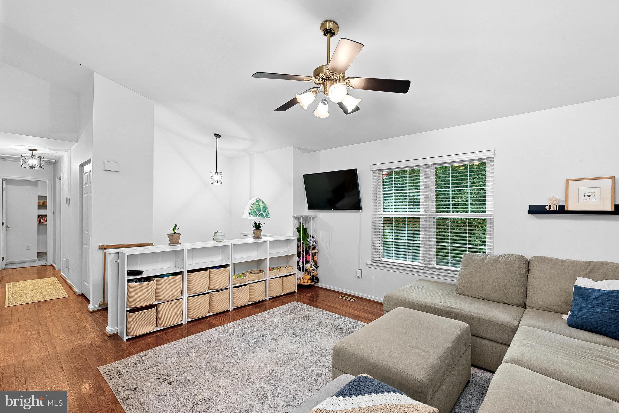 YORKSHIRE ACRES - Residential Lease