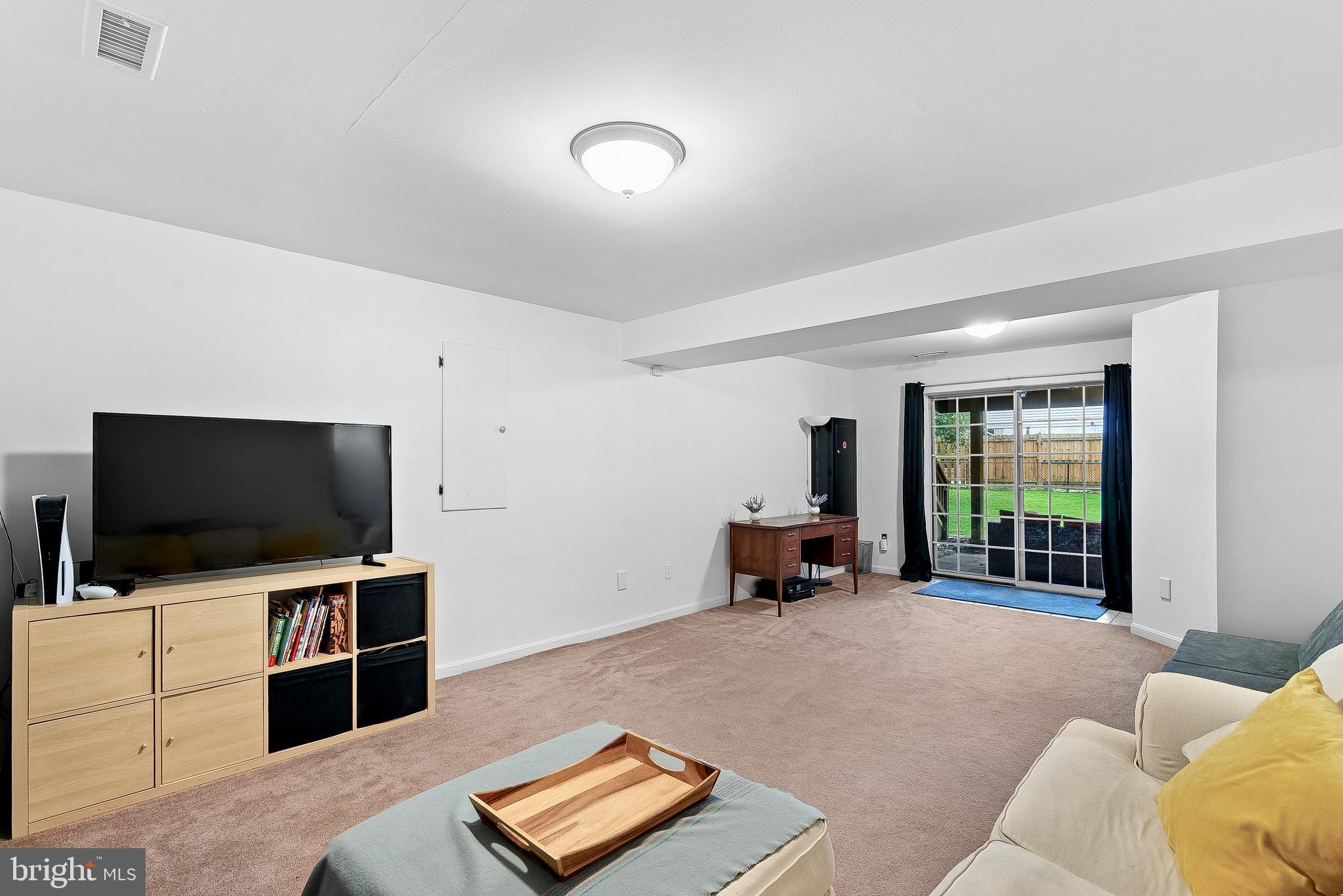 YORKSHIRE ACRES - Residential Lease