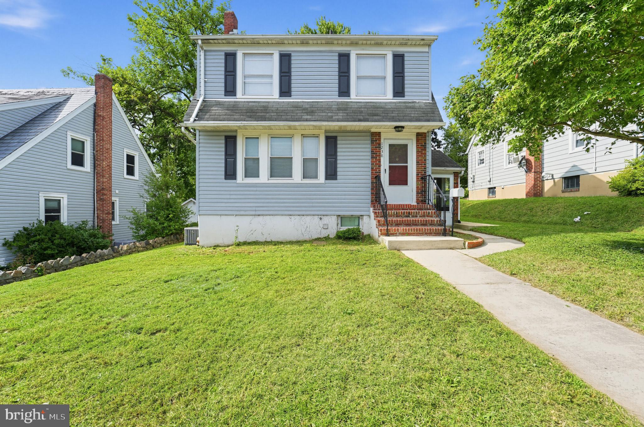 1238 LEEDS TERRACE