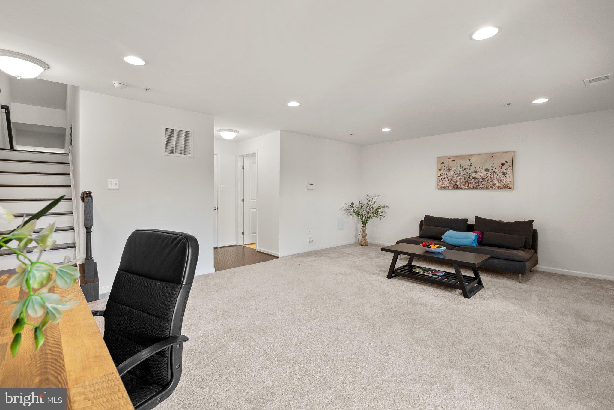 WESTSIDE - Residential Lease