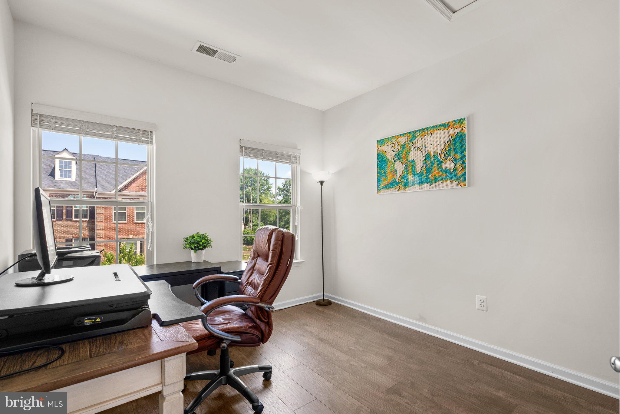 WESTSIDE - Residential Lease