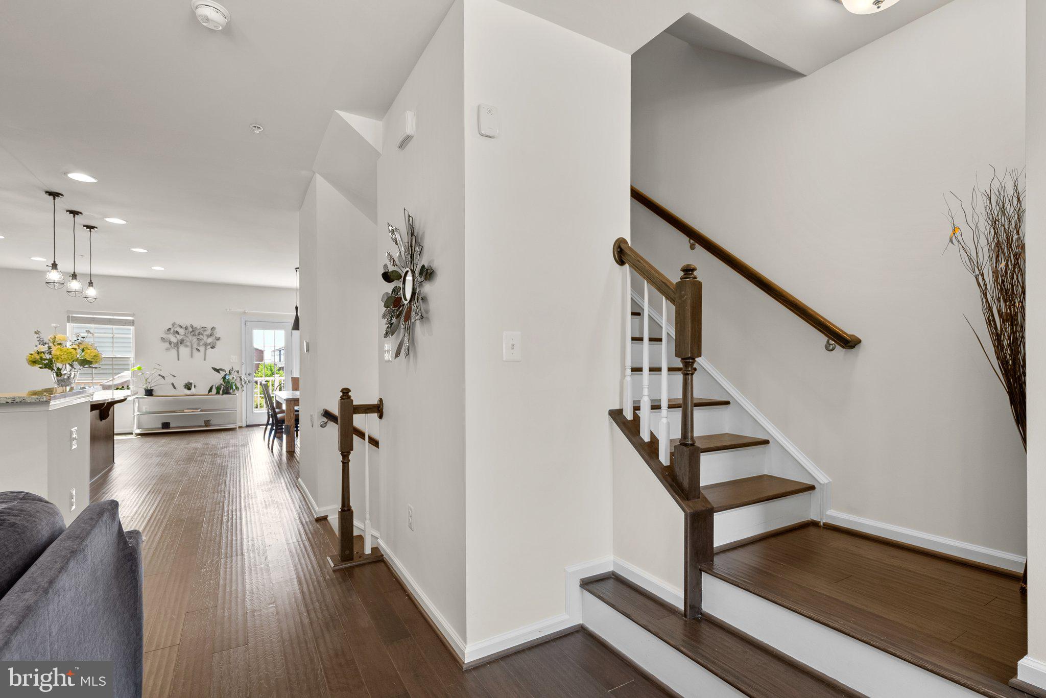 WESTSIDE - Residential Lease