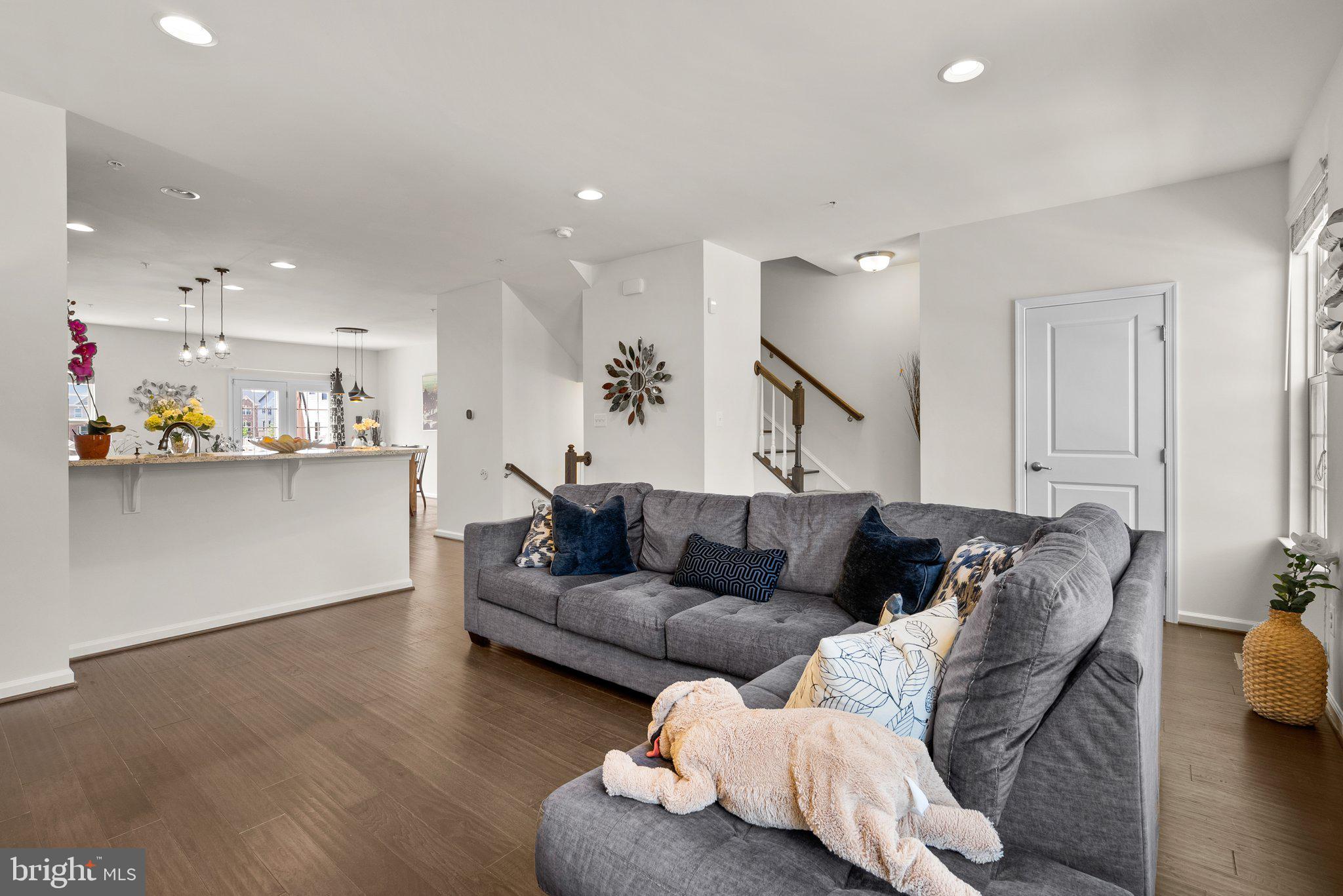 WESTSIDE - Residential Lease