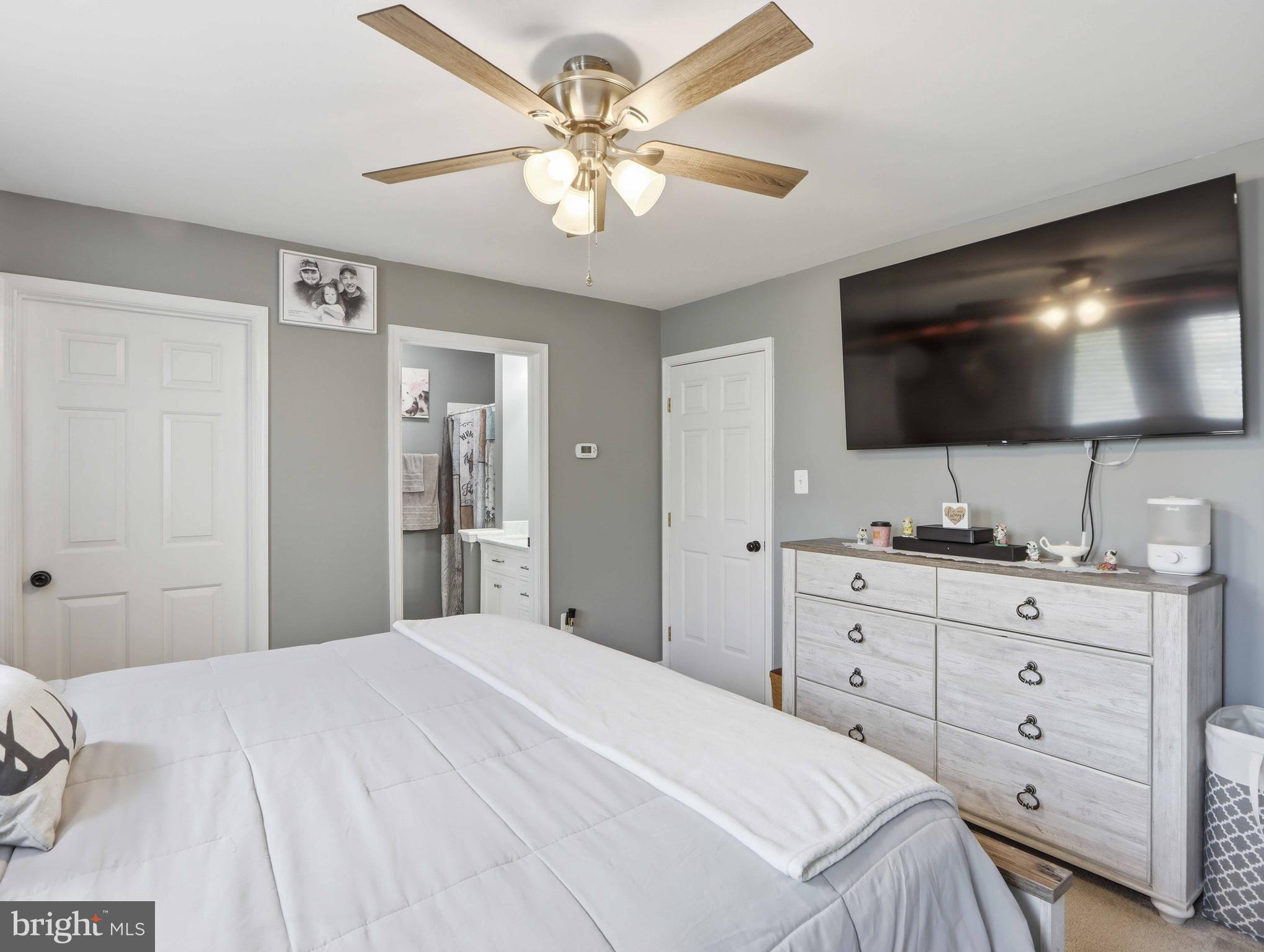SPRING RIDGE - Residential