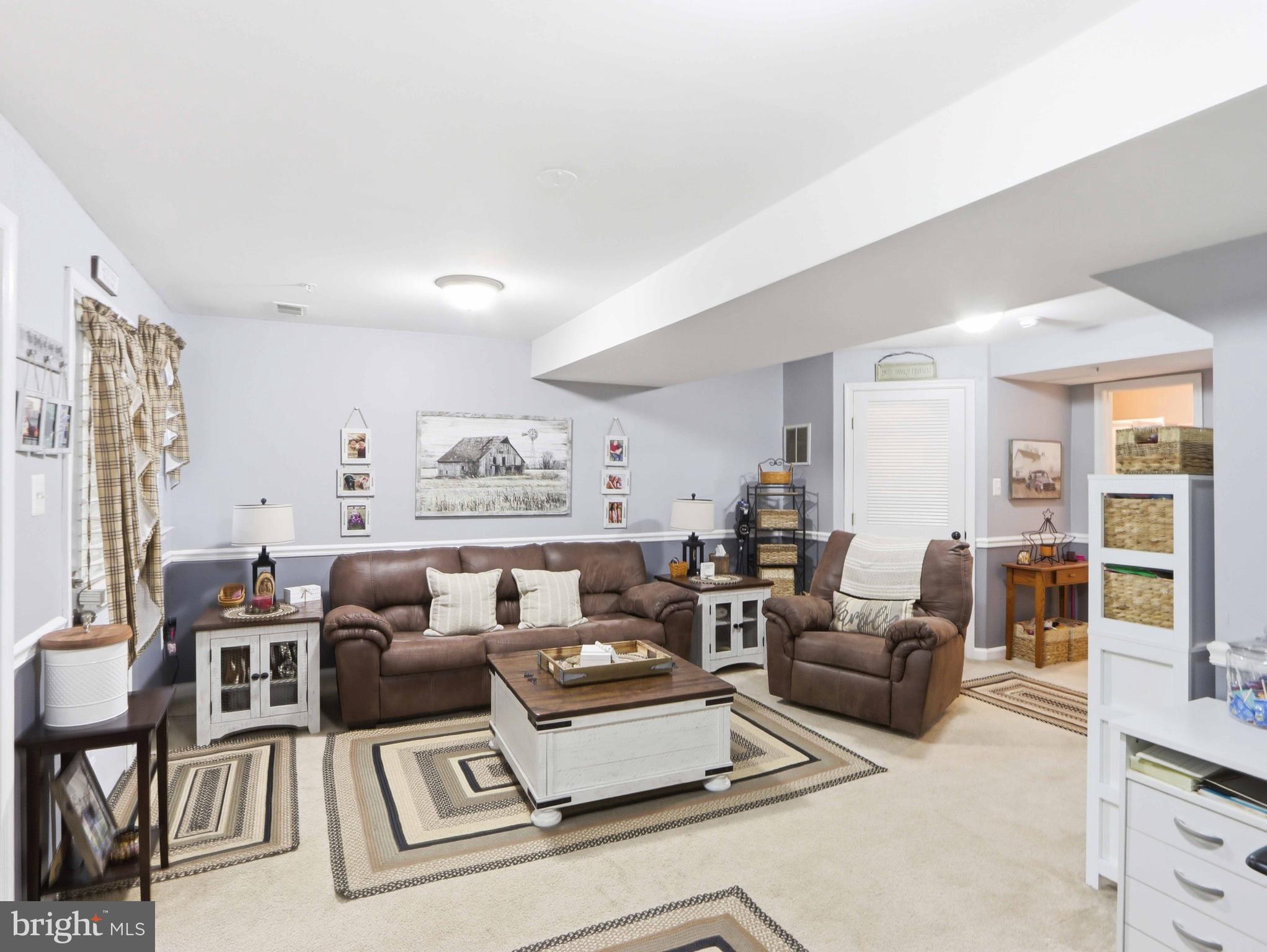 SPRING RIDGE - Residential