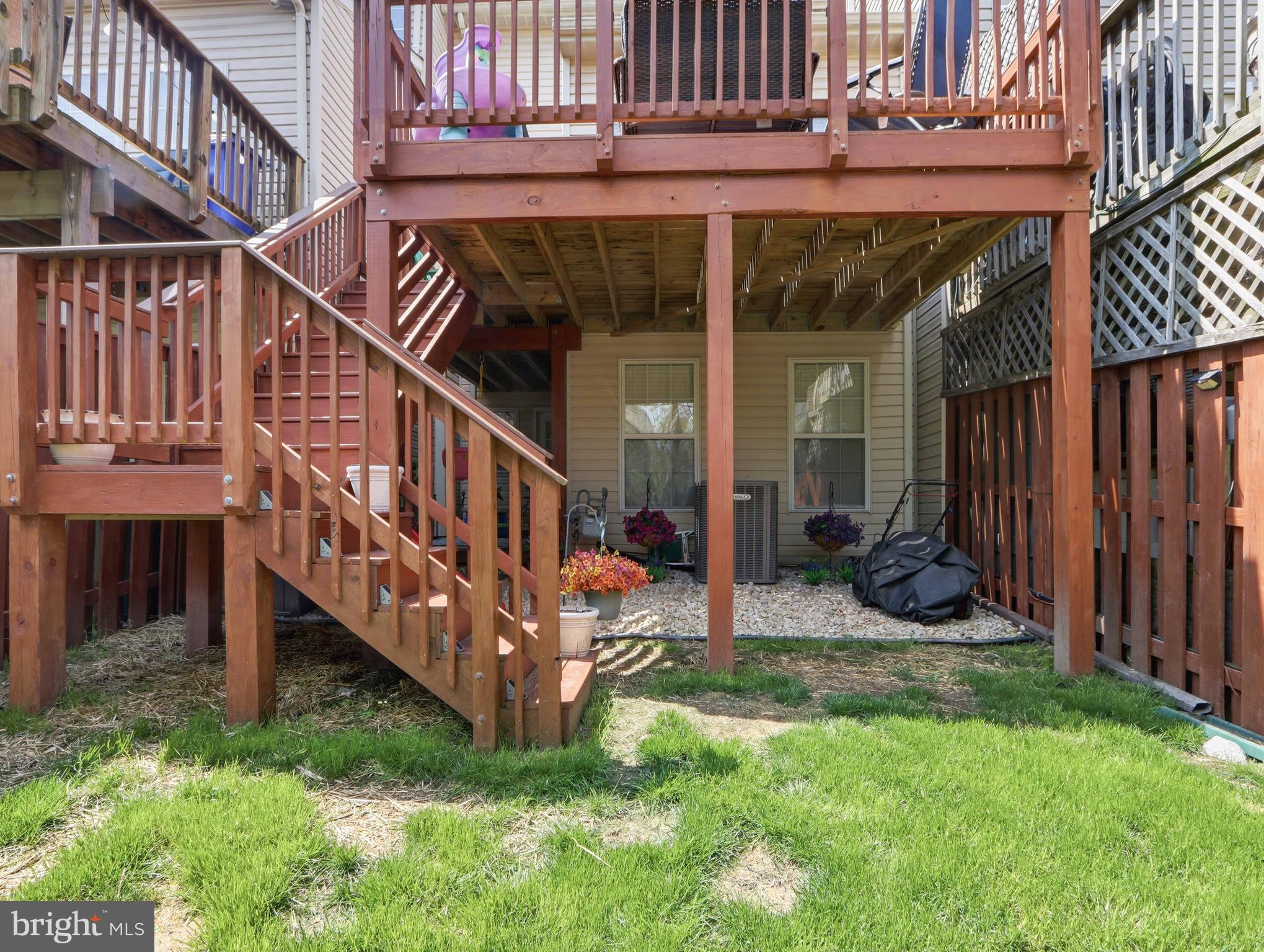 SPRING RIDGE - Residential