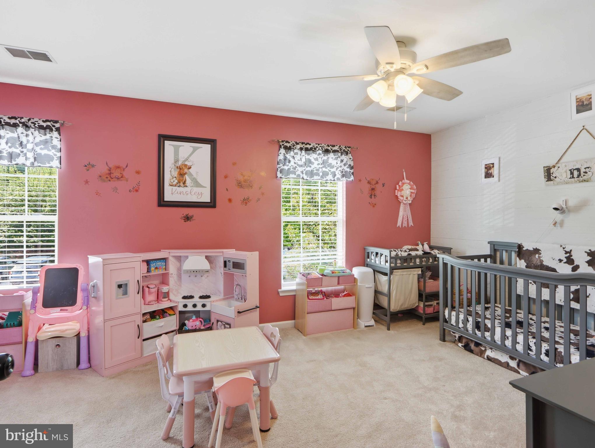 SPRING RIDGE - Residential