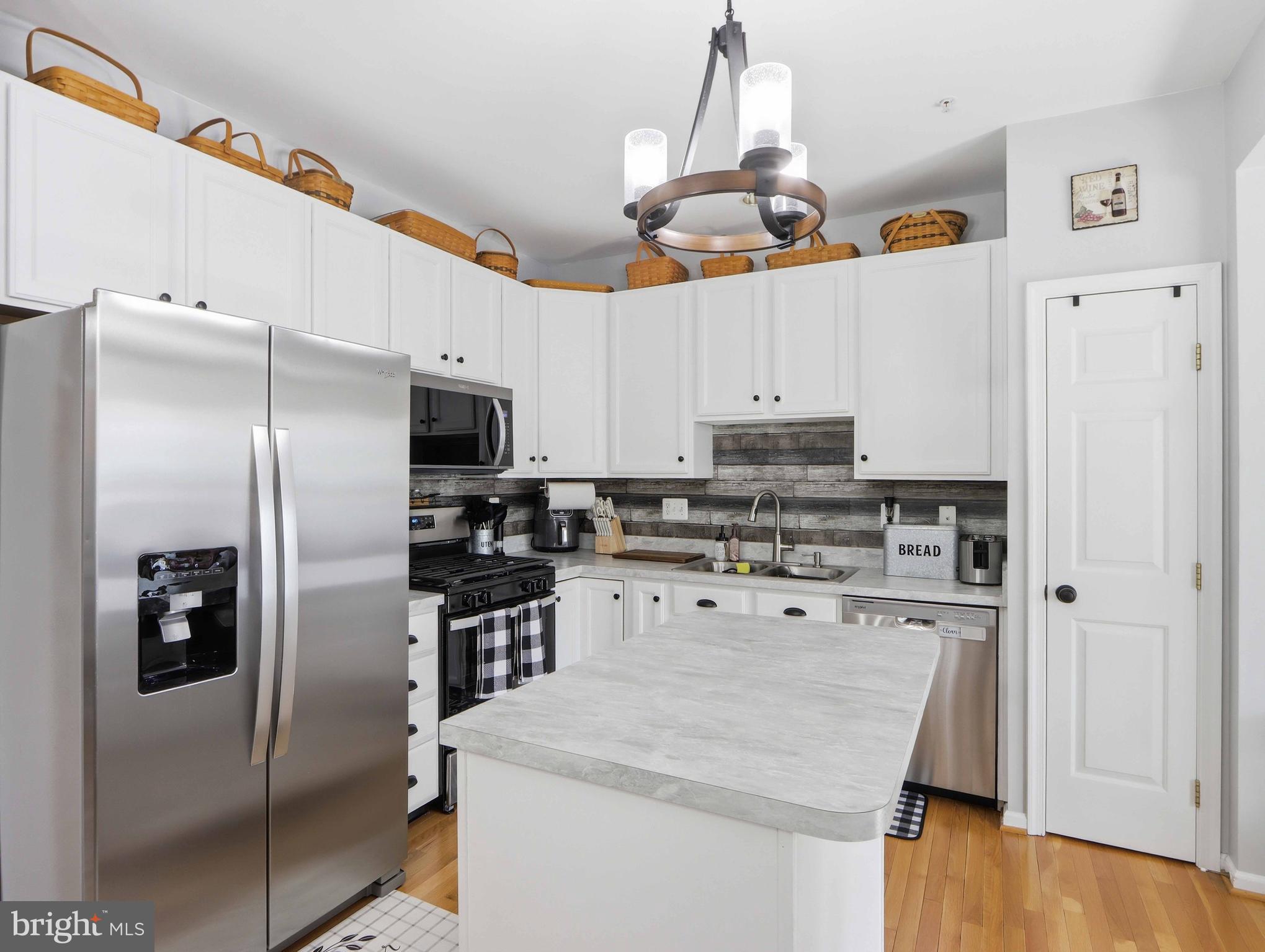 SPRING RIDGE - Residential