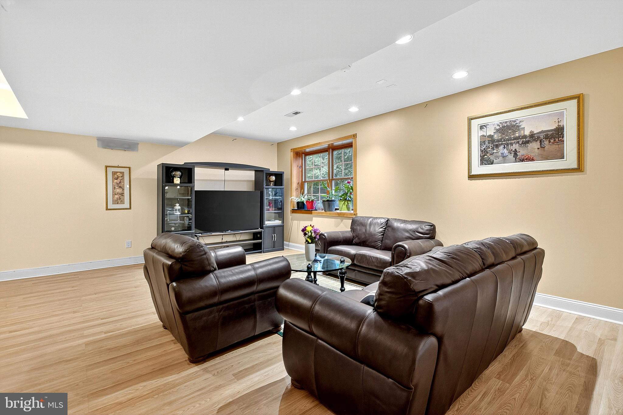 HIGHLANDS-ROSETREE - Residential