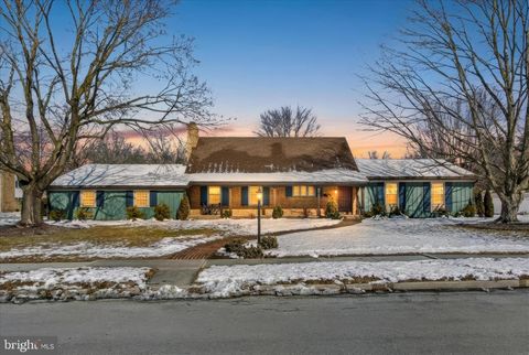 364 GRANT DRIVE HANOVER PA 17331