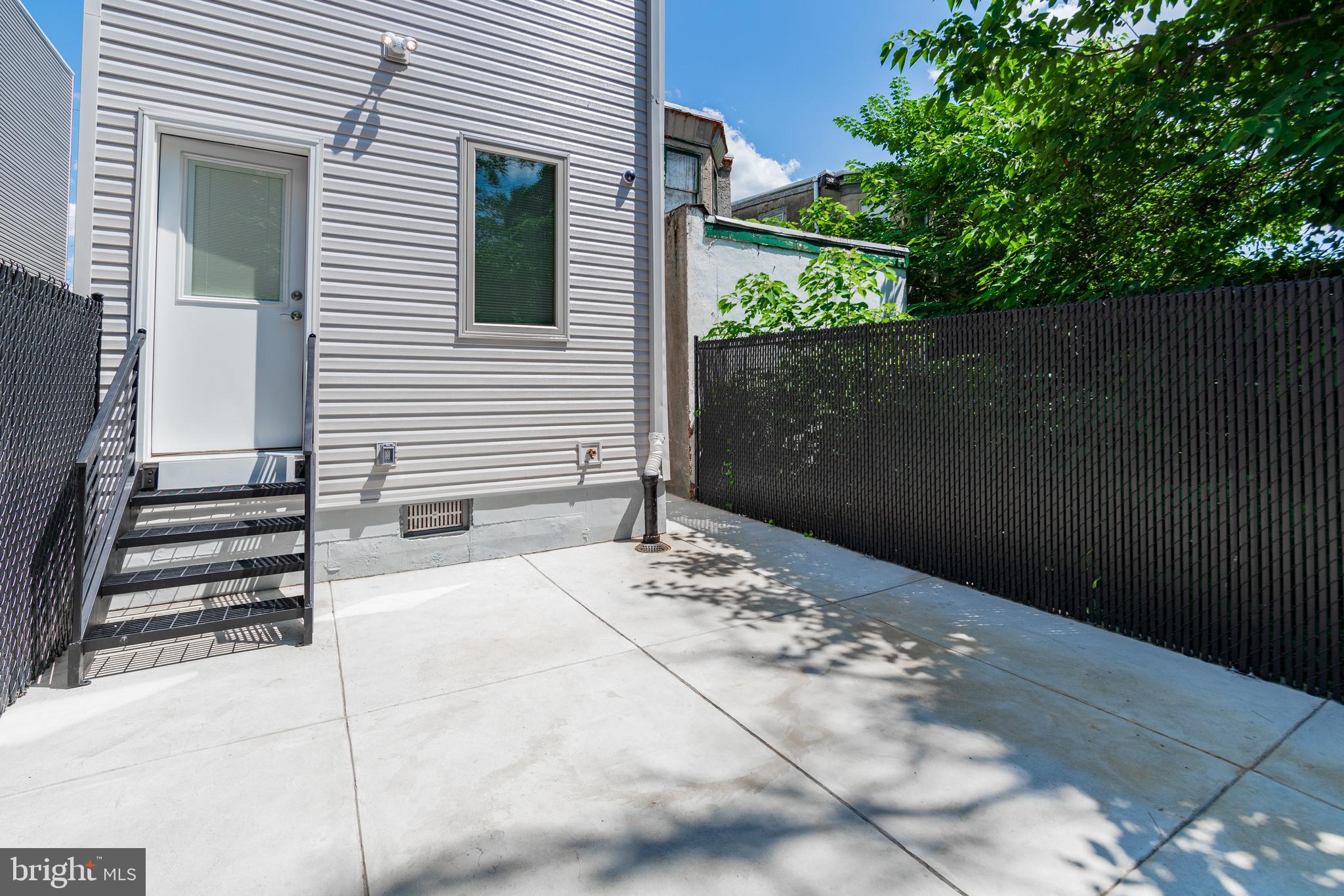 MANTUA - Residential Lease