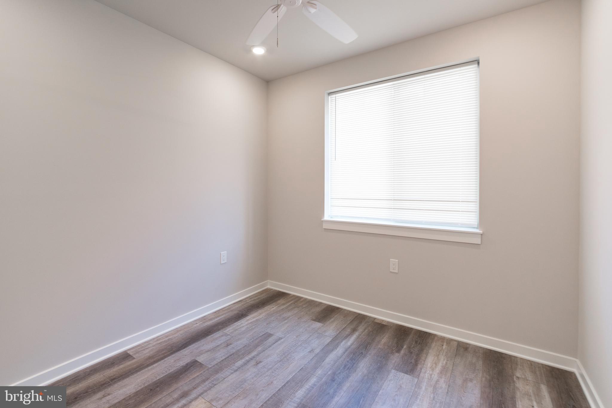 MANTUA - Residential Lease