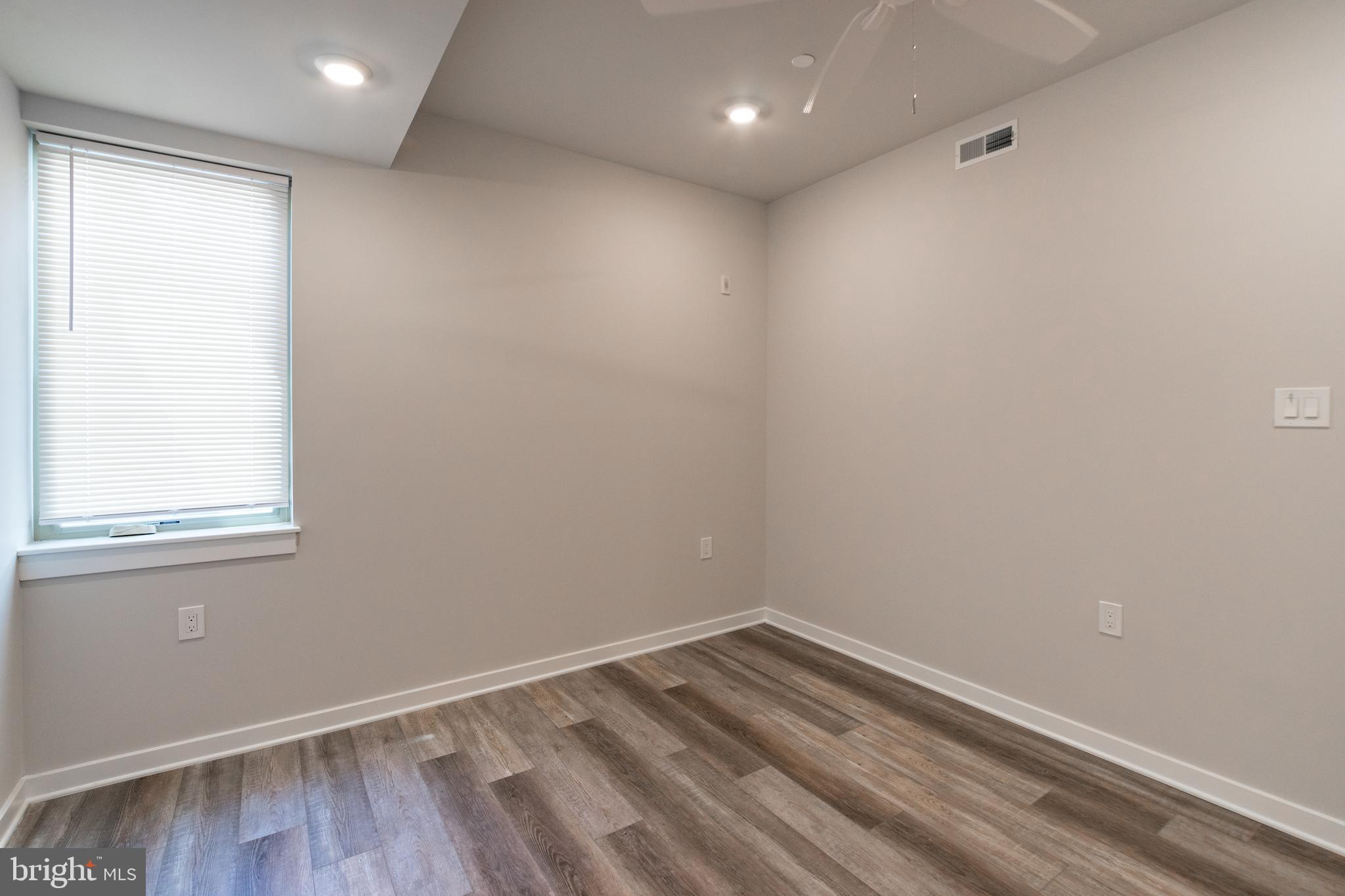 MANTUA - Residential Lease