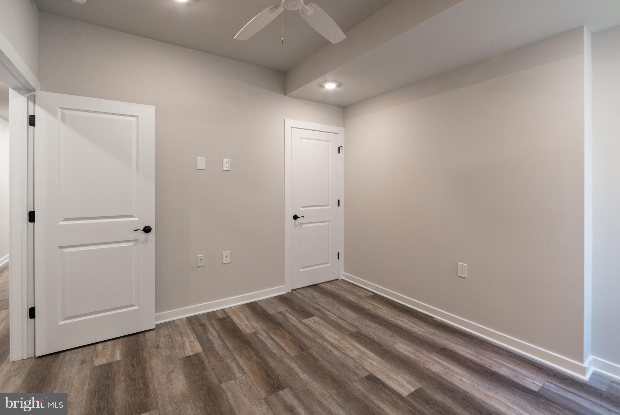 MANTUA - Residential Lease