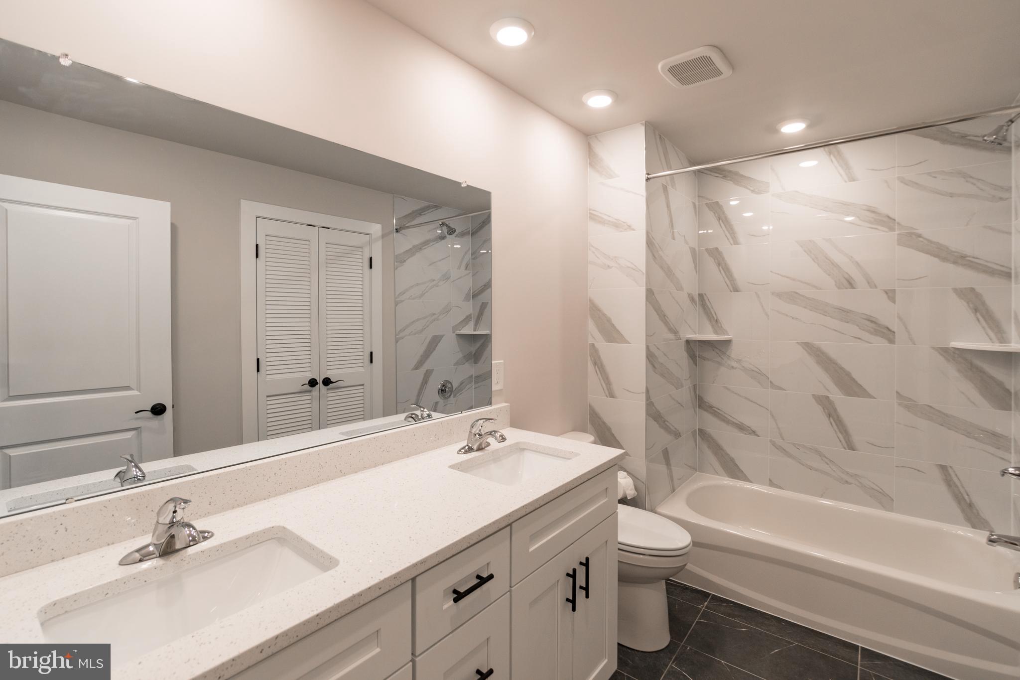 MANTUA - Residential Lease