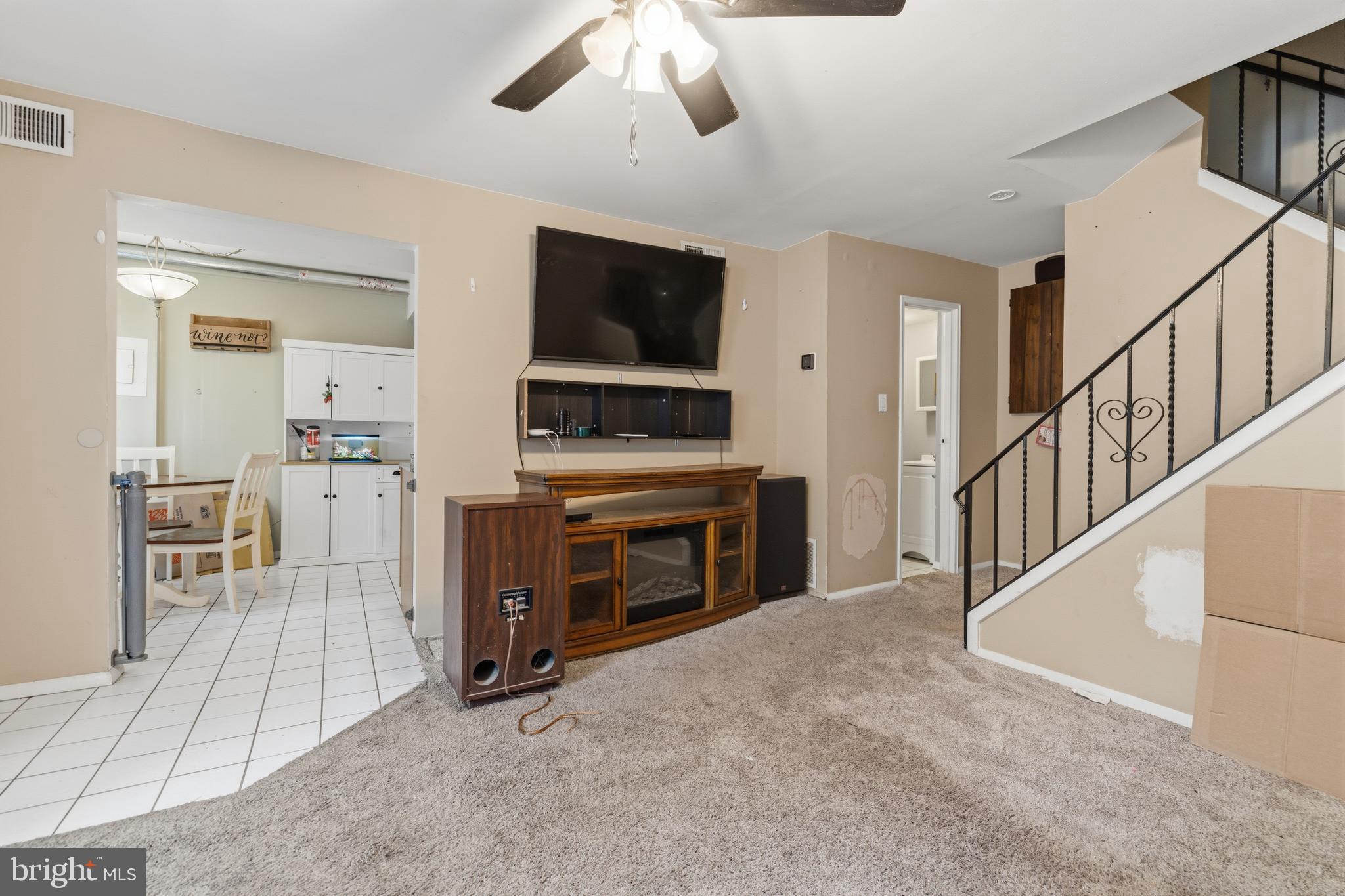 205 SARATOGA COURT