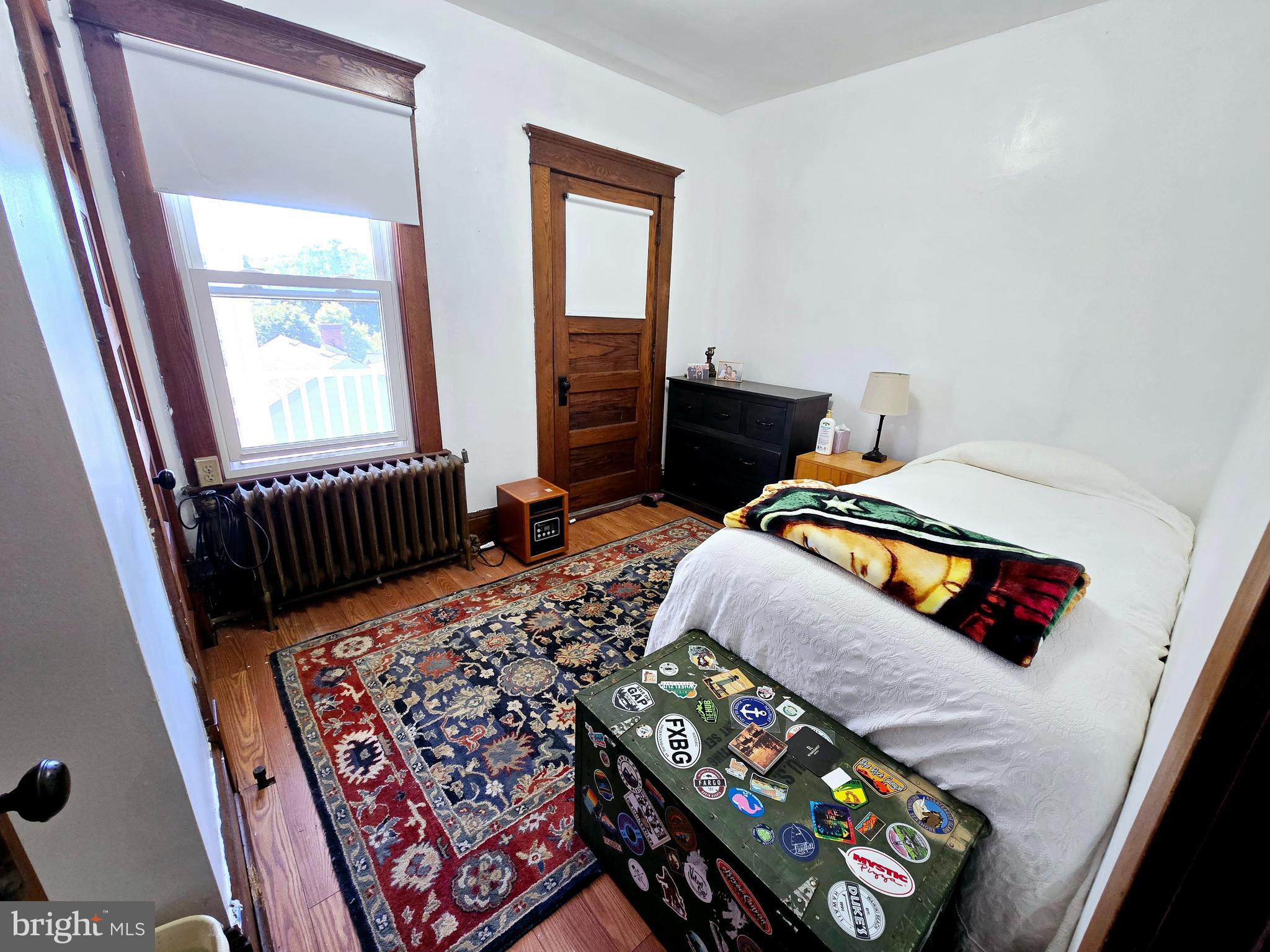 WEST SIDE - Residential