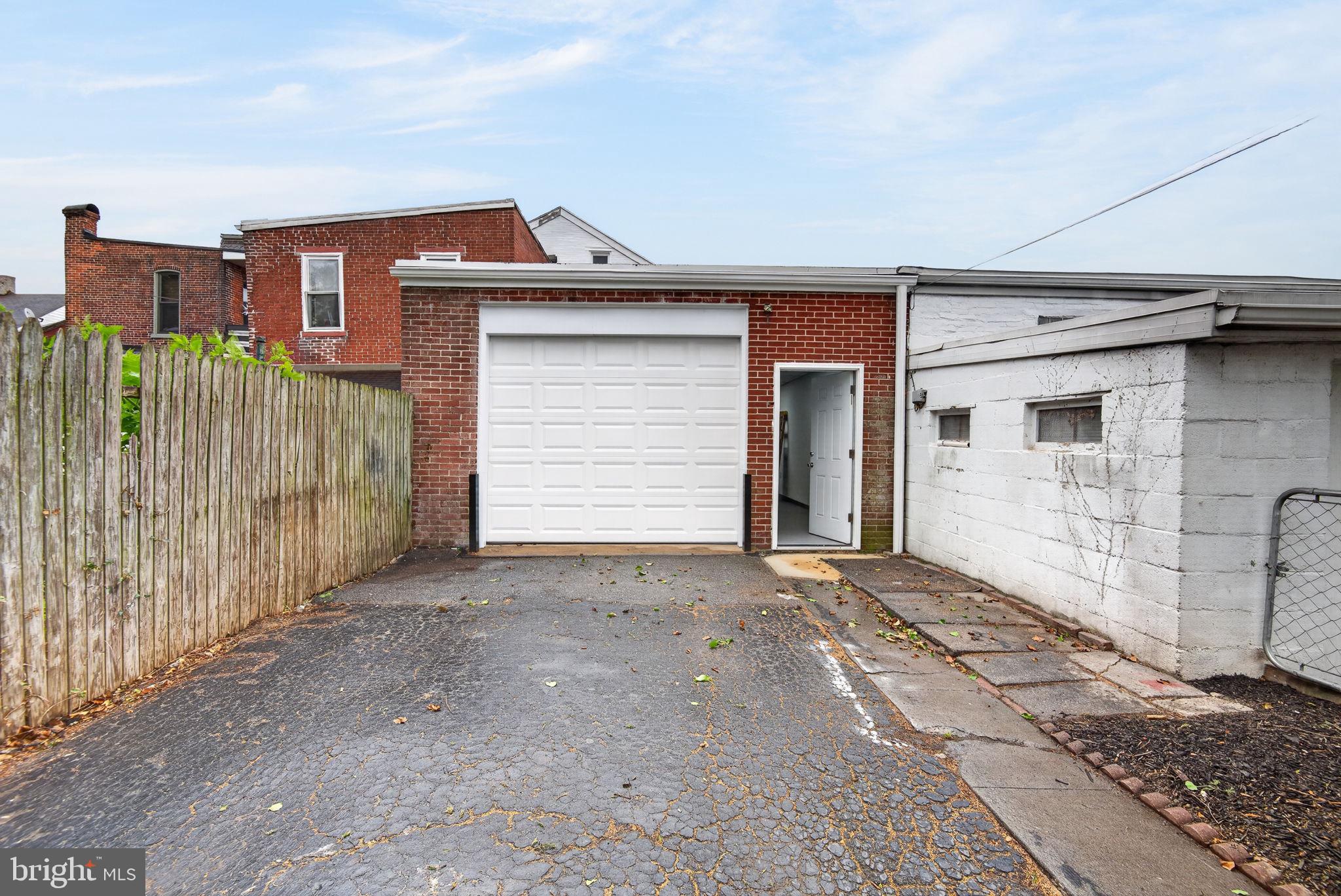 325 CHERRY STREET