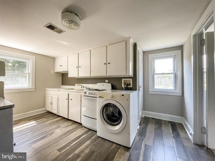 EASTPORT - Residential Lease