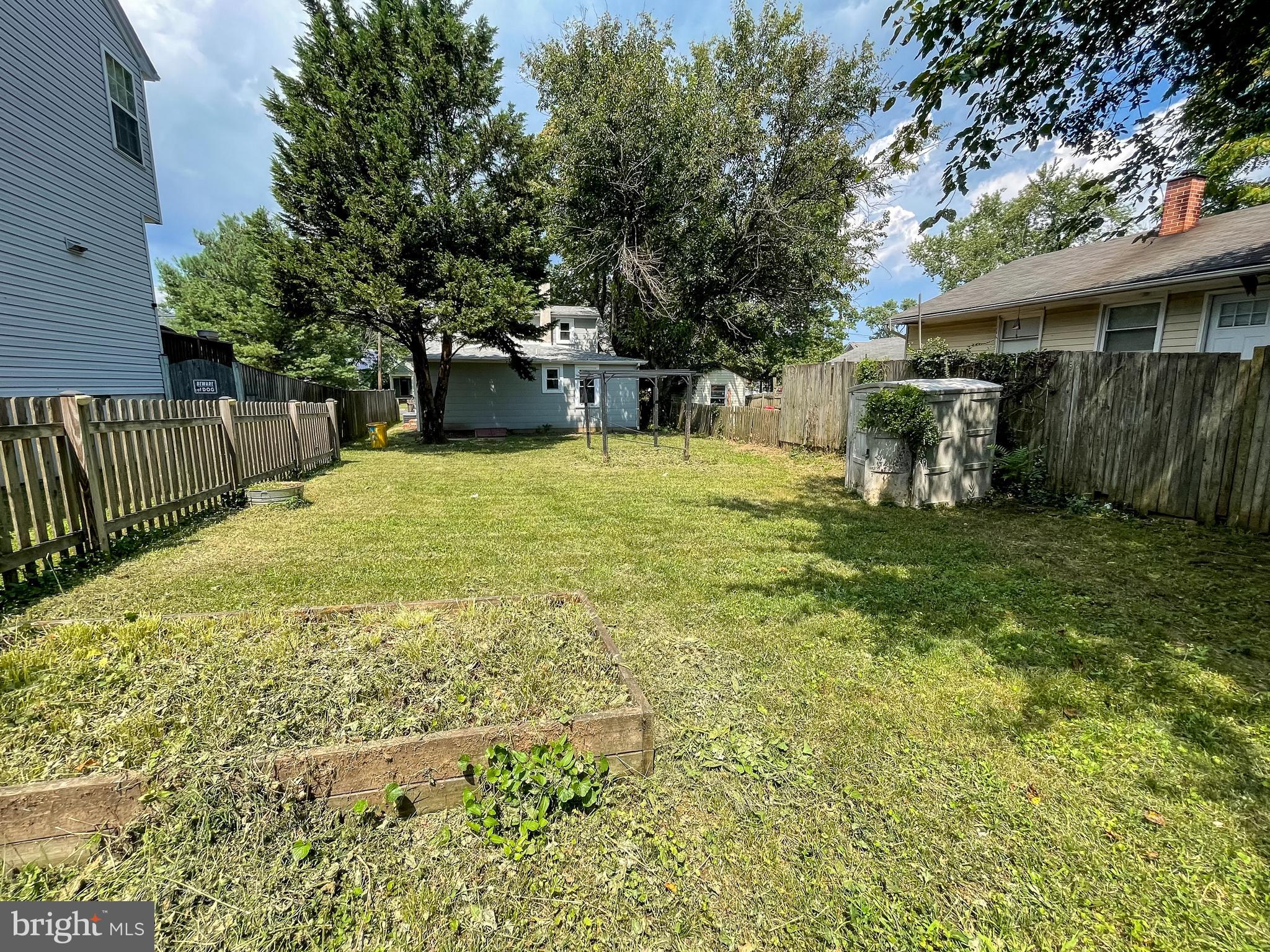 EASTPORT - Residential Lease