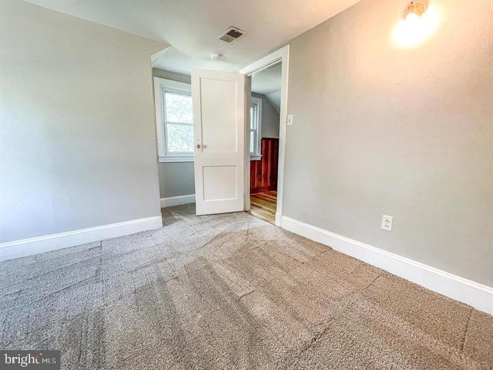 EASTPORT - Residential Lease