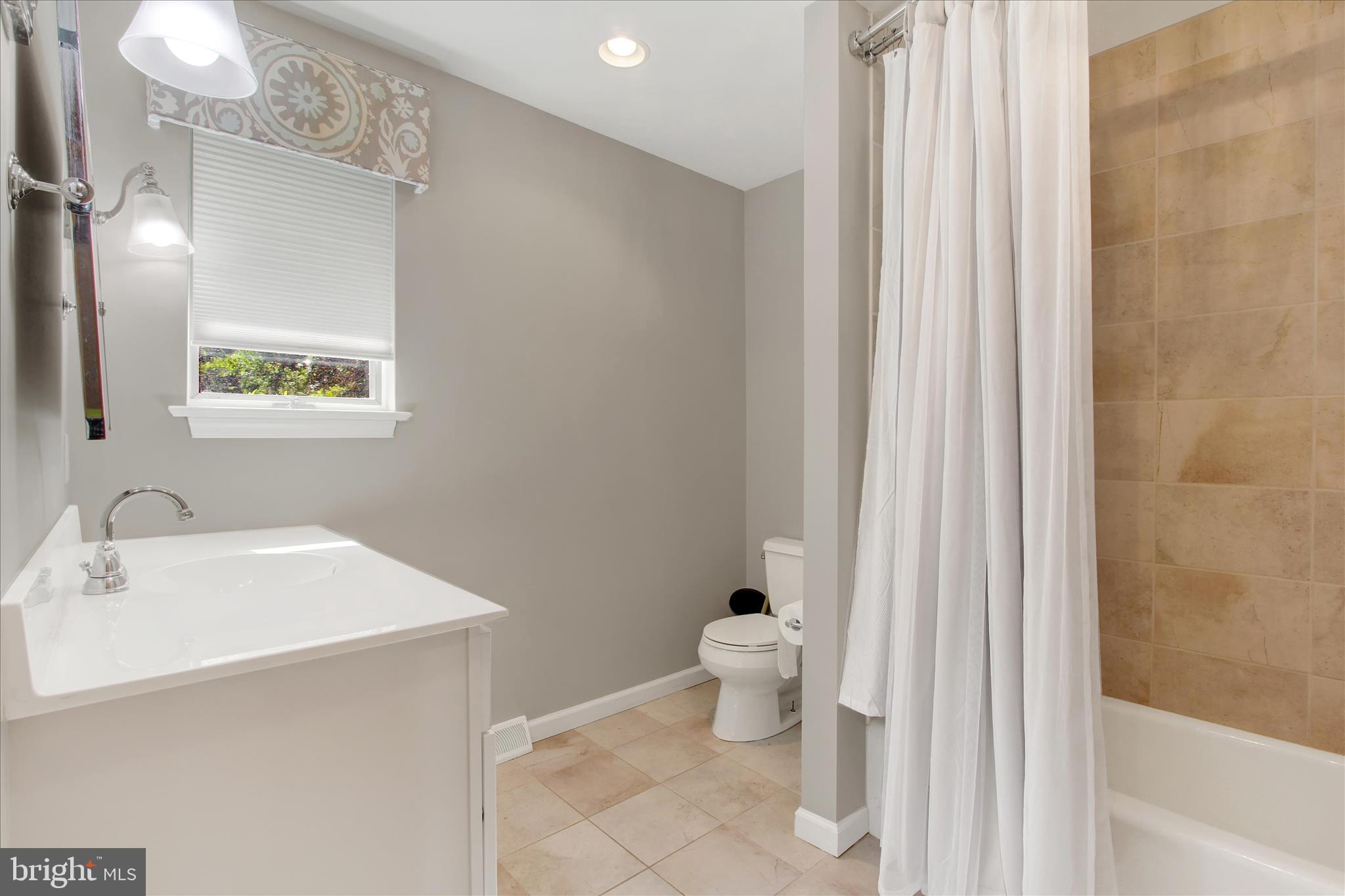 YORK TWP - Residential