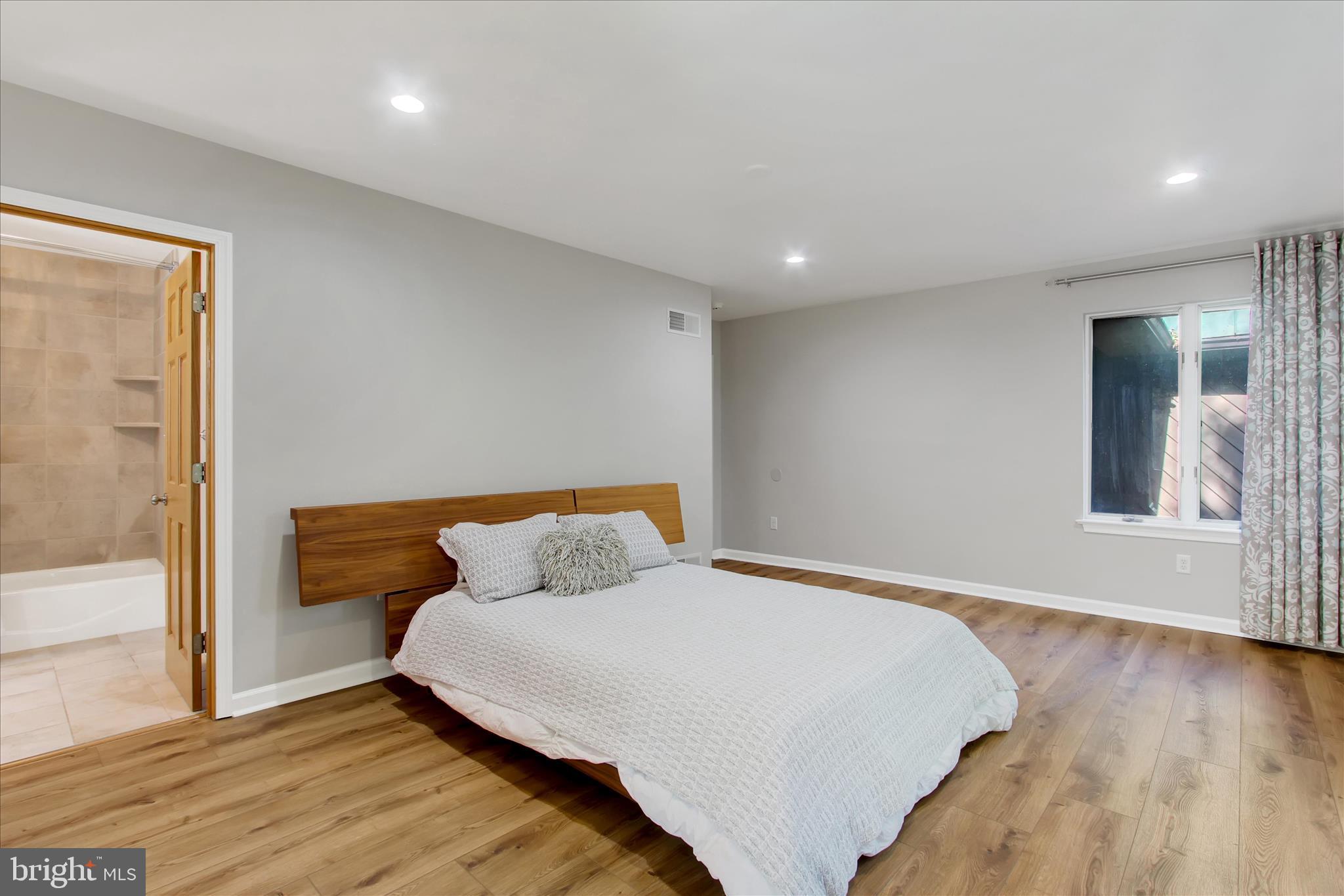 YORK TWP - Residential